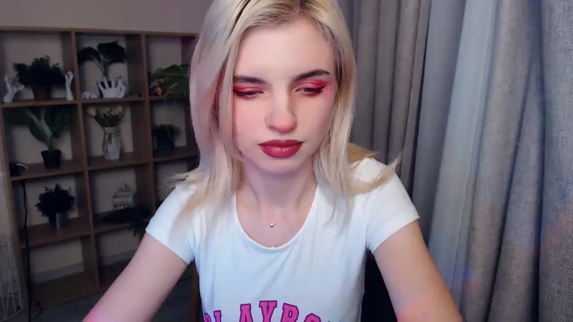 Gallery image thumbnail from Erineys's myfreecams stream on, 02/03/2024, 14:41 image 17 of 20