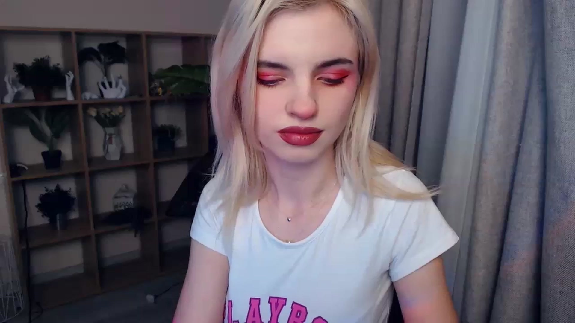 Gallery image thumbnail from Erineys's myfreecams stream on, 02/03/2024, 14:41 image 18 of 20