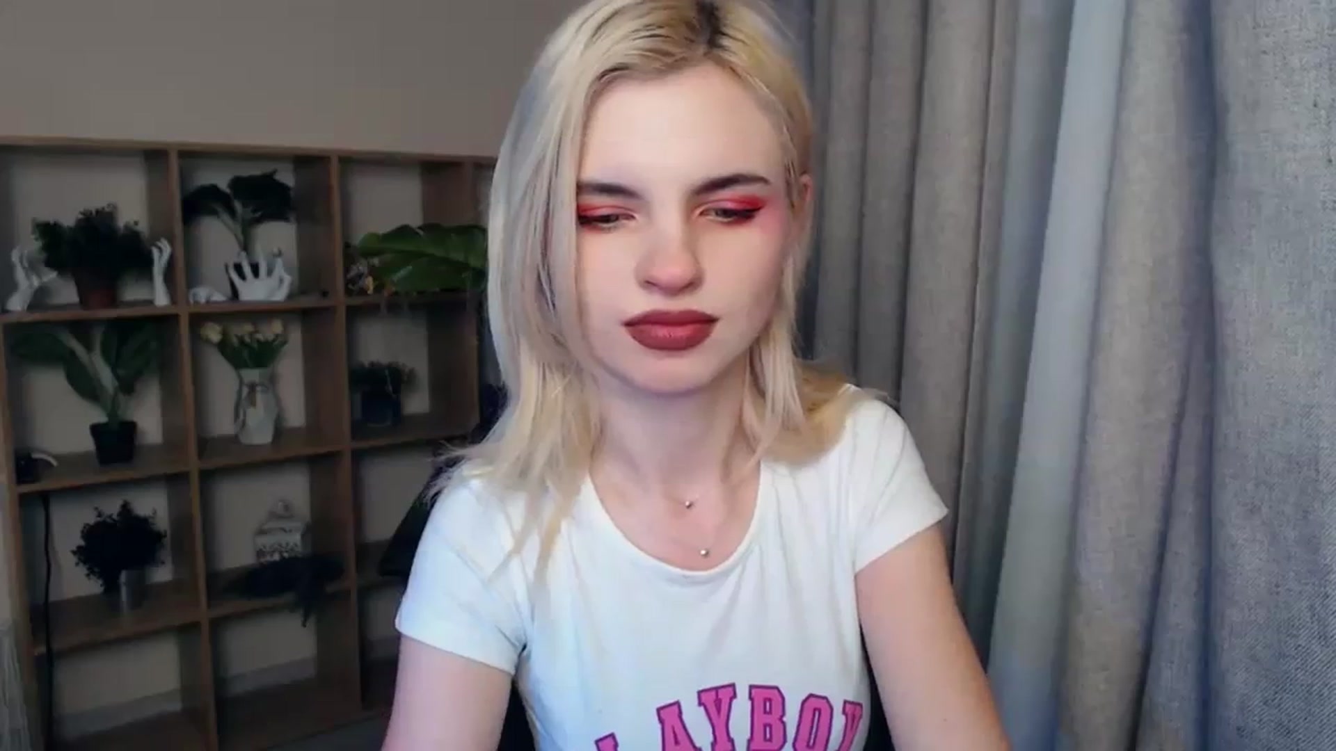 Gallery image thumbnail from Erineys's myfreecams stream on, 02/03/2024, 16:42 image 3 of 20