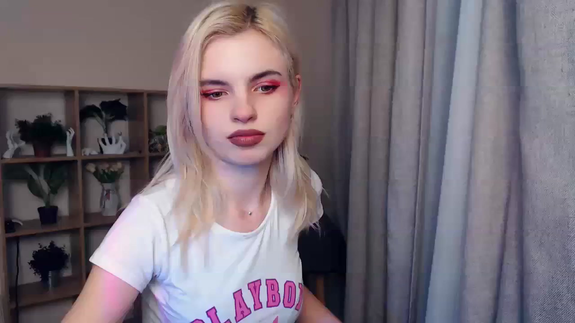 Gallery image thumbnail from Erineys's myfreecams stream on, 02/03/2024, 16:42 image 20 of 20