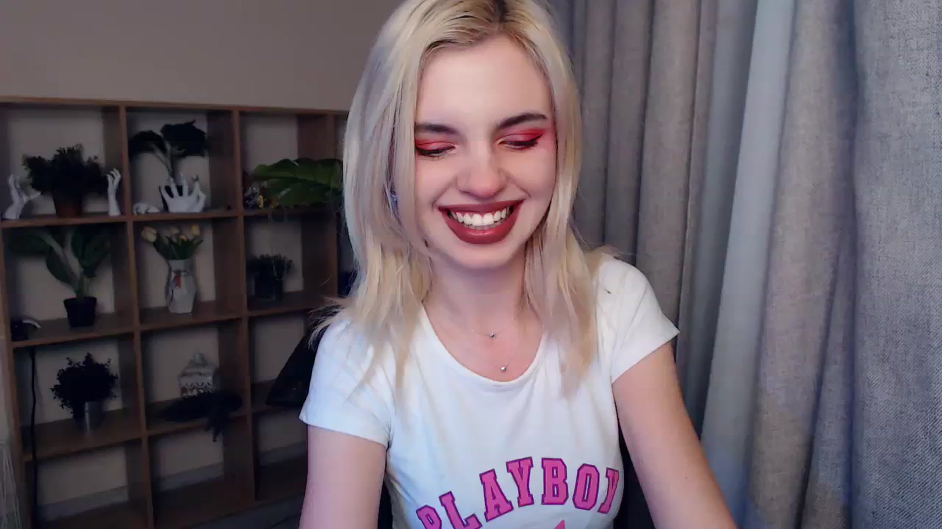 Gallery image thumbnail from Erineys's myfreecams stream on, 02/03/2024, 16:42 image 1 of 20