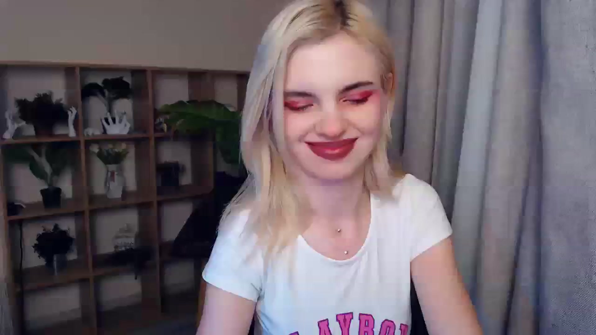Gallery image thumbnail from Erineys's myfreecams stream on, 02/03/2024, 16:42 image 11 of 20