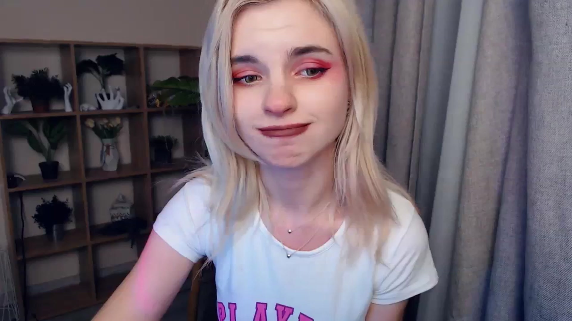 Gallery image thumbnail from Erineys's myfreecams stream on, 02/03/2024, 17:48 image 19 of 20