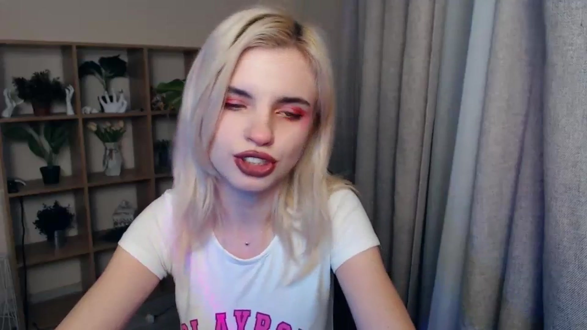 Gallery image thumbnail from Erineys's myfreecams stream on, 02/03/2024, 17:48 image 5 of 20