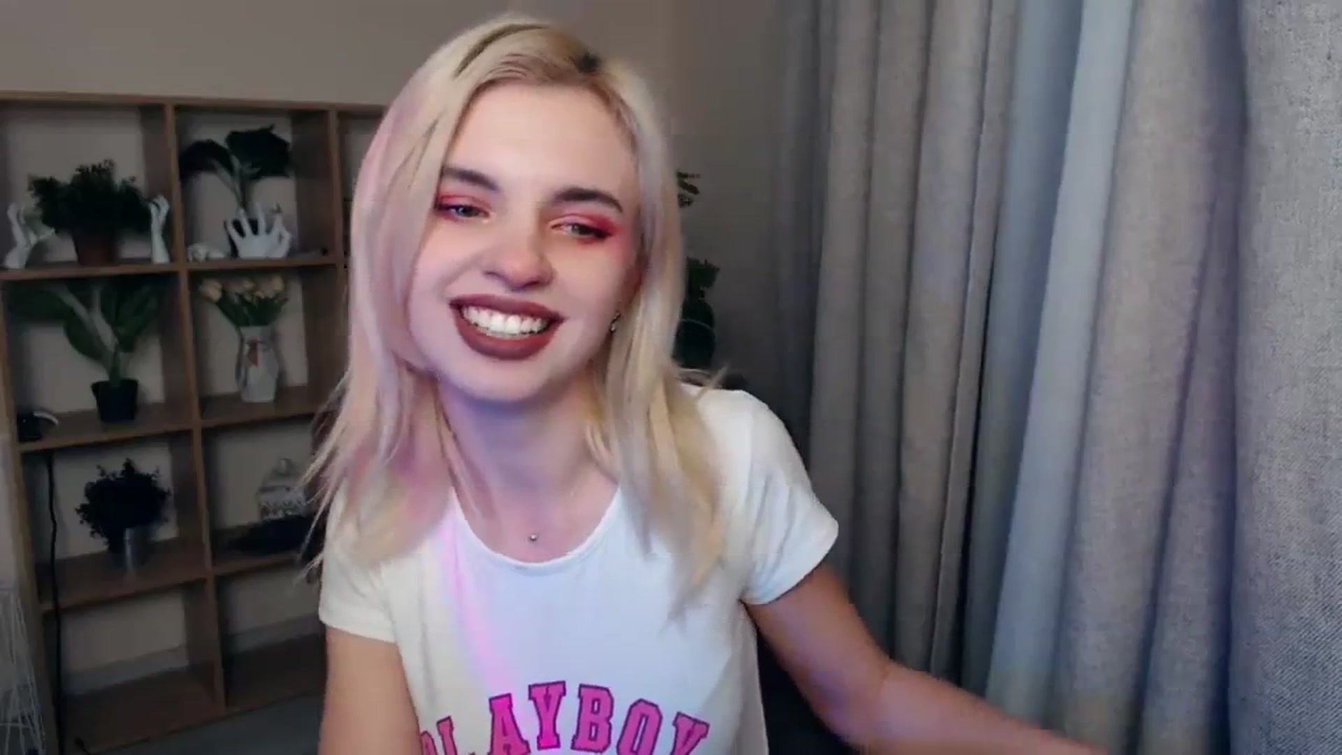 Gallery image thumbnail from Erineys's myfreecams stream on, 02/03/2024, 17:48 image 6 of 20