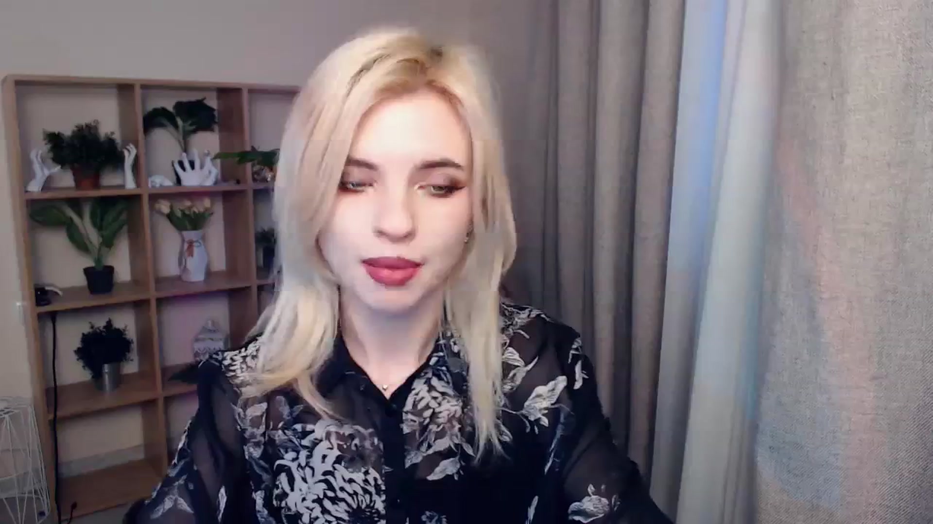 Gallery image thumbnail from Erineys's myfreecams stream on, 02/04/2024, 14:26 image 19 of 20