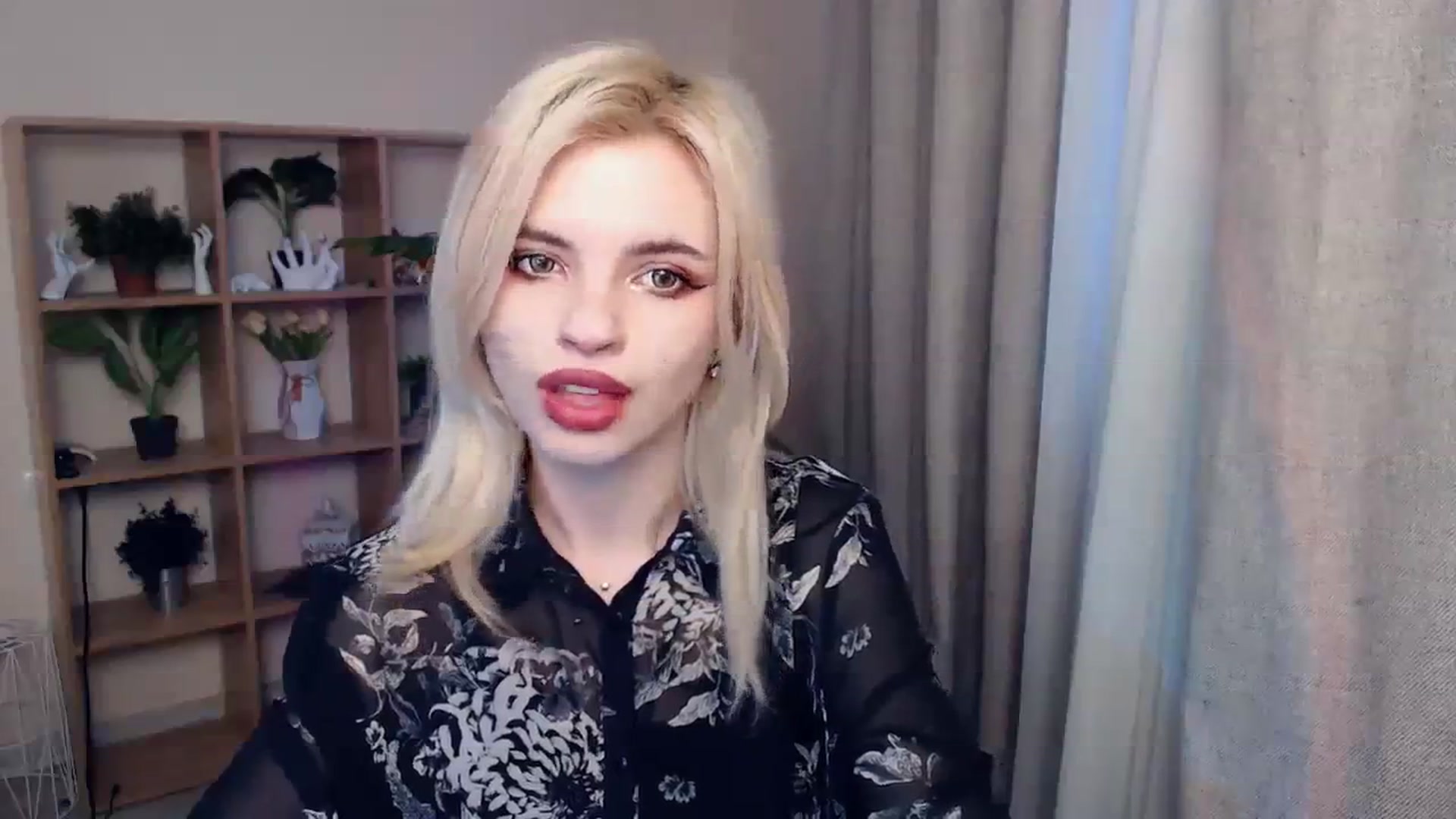 Gallery image thumbnail from Erineys's myfreecams stream on, 02/04/2024, 14:26 image 12 of 20