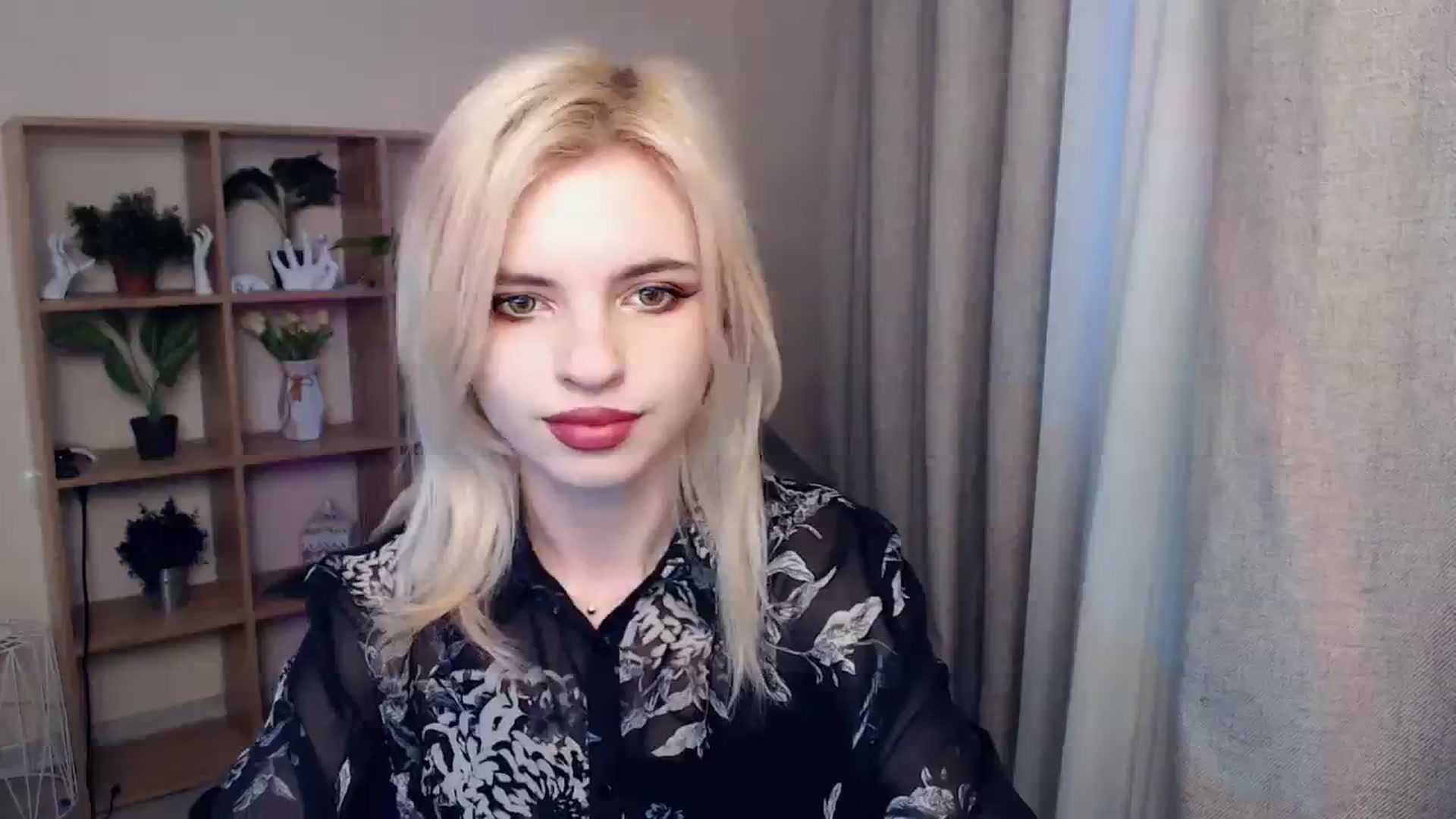 Gallery image thumbnail from Erineys's myfreecams stream on, 02/04/2024, 14:26 image 17 of 20