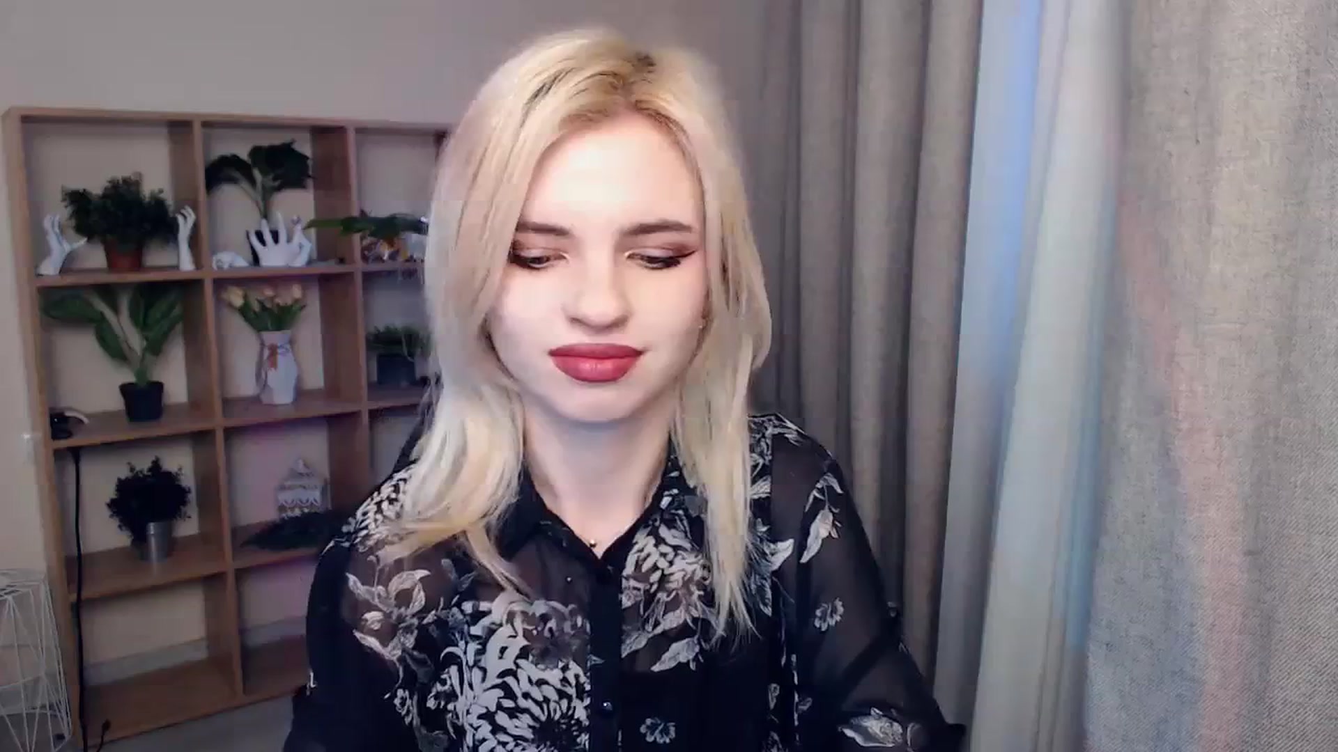 Gallery image thumbnail from Erineys's myfreecams stream on, 02/04/2024, 14:26 image 9 of 20