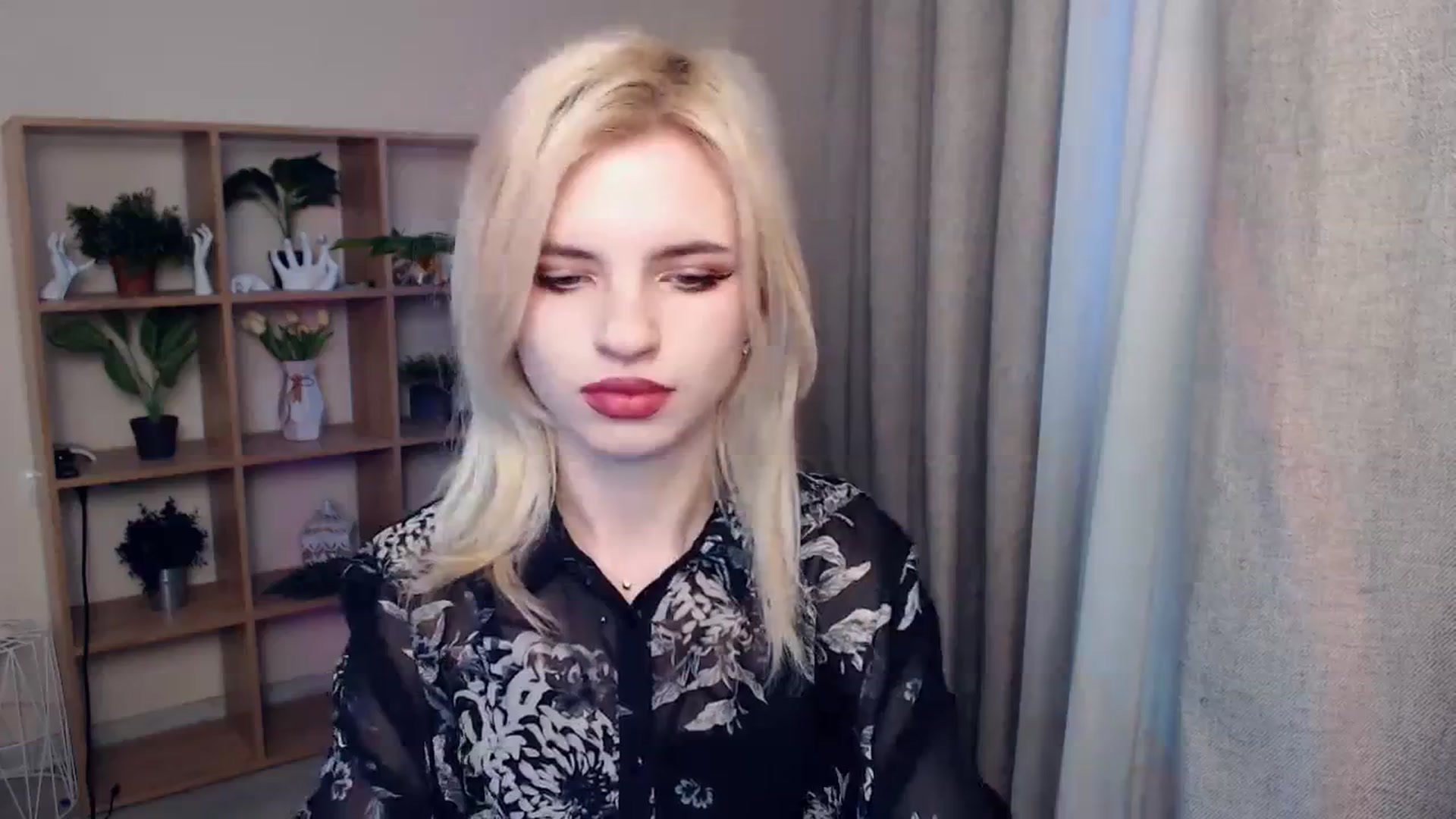 Gallery image thumbnail from Erineys's myfreecams stream on, 02/04/2024, 14:26 image 14 of 20