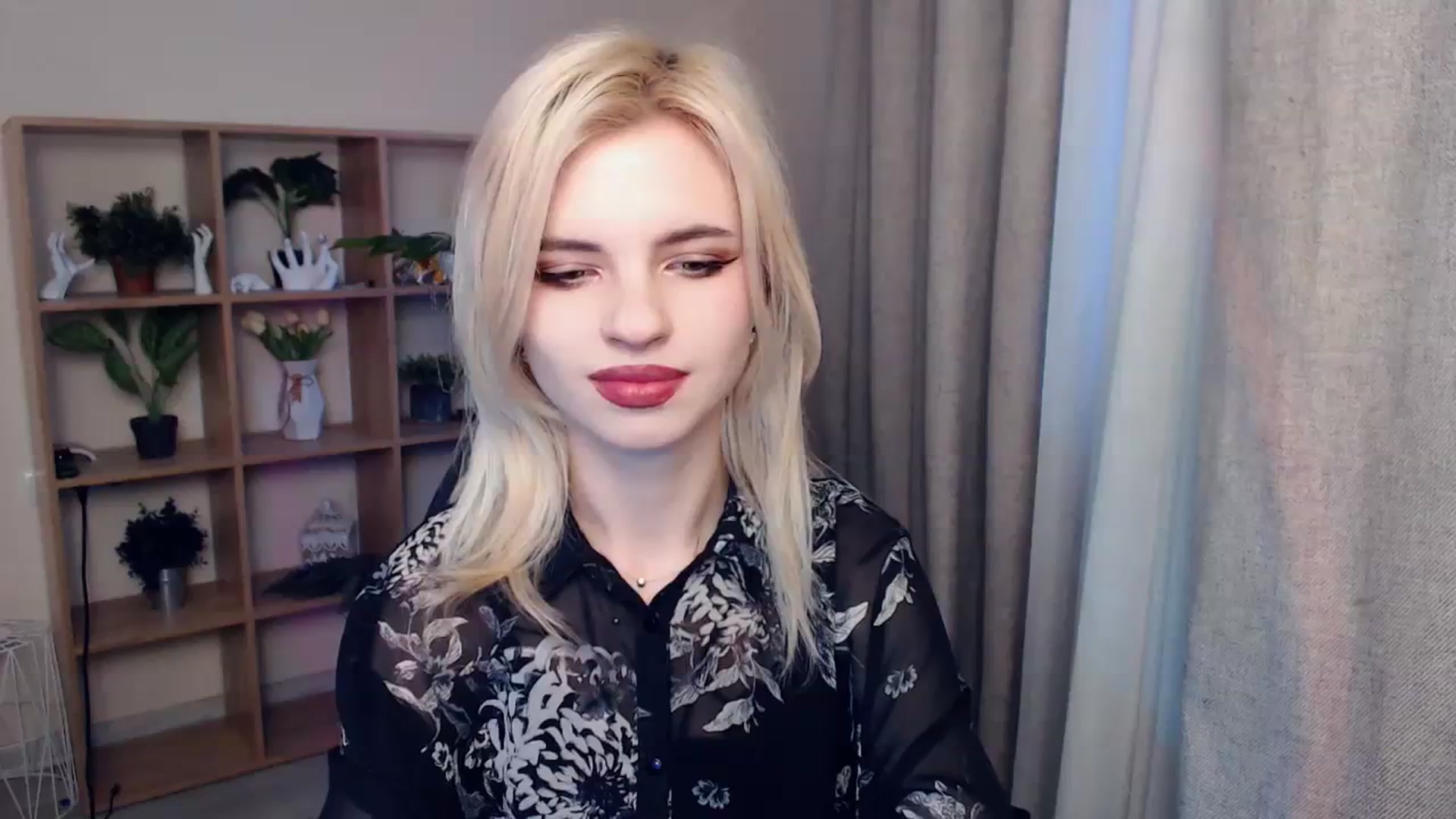 Gallery image thumbnail from Erineys's myfreecams stream on, 02/04/2024, 14:26 image 5 of 20