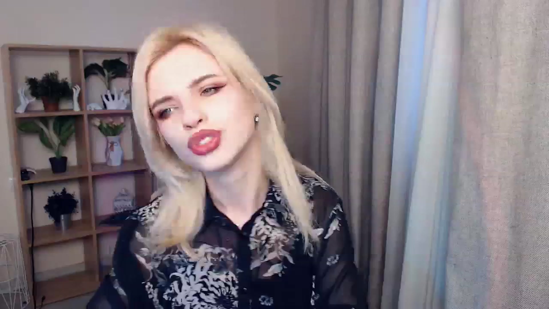 Gallery image thumbnail from Erineys's myfreecams stream on, 02/04/2024, 14:26 image 1 of 20