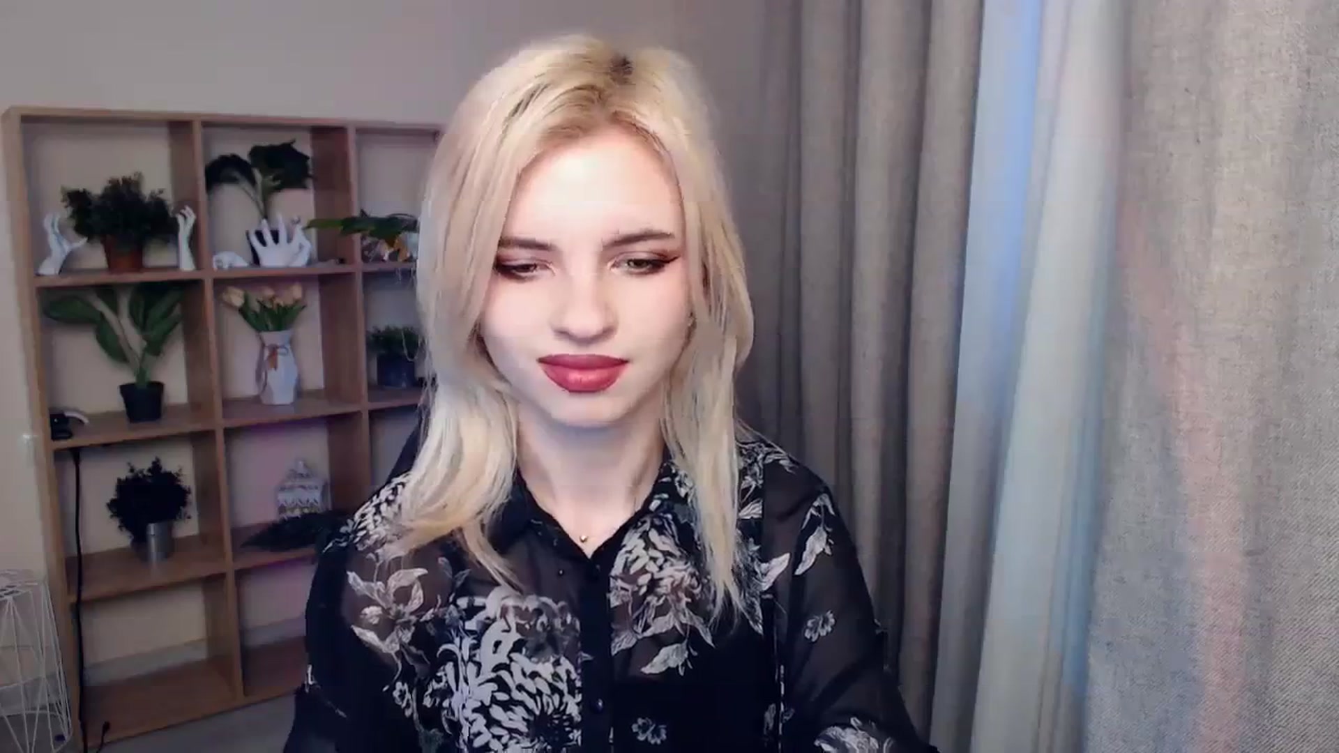 Gallery image thumbnail from Erineys's myfreecams stream on, 02/04/2024, 14:26 image 7 of 20