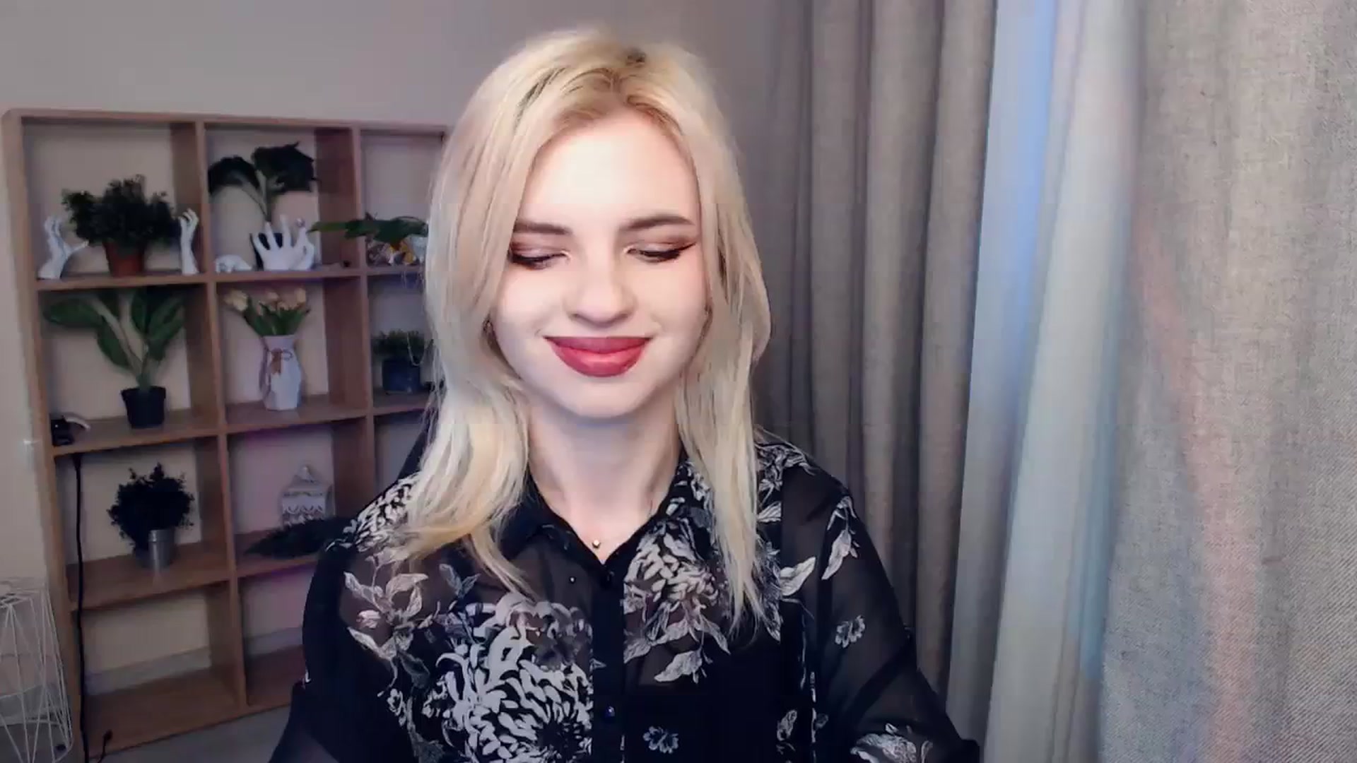 Gallery image thumbnail from Erineys's myfreecams stream on, 02/04/2024, 14:26 image 4 of 20