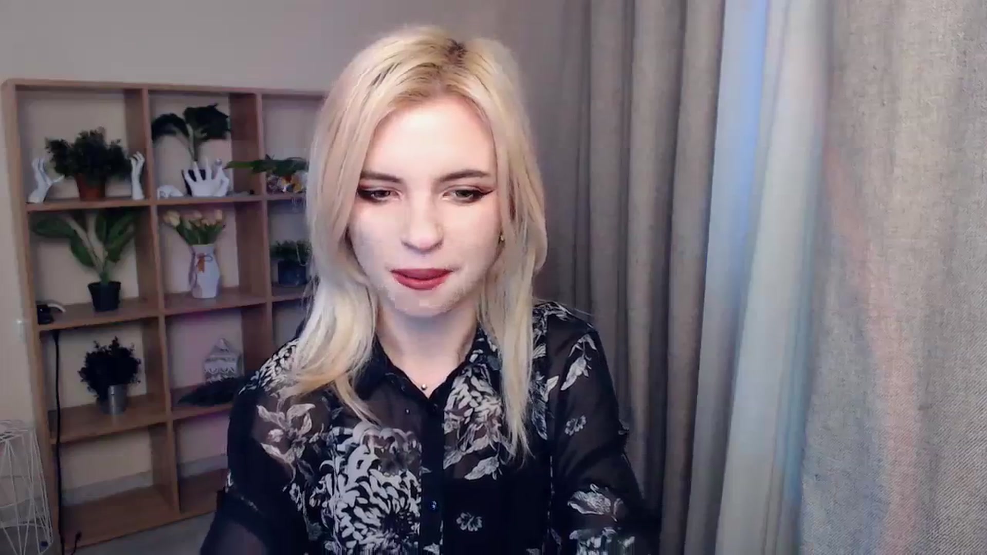 Gallery image thumbnail from Erineys's myfreecams stream on, 02/04/2024, 14:26 image 8 of 20
