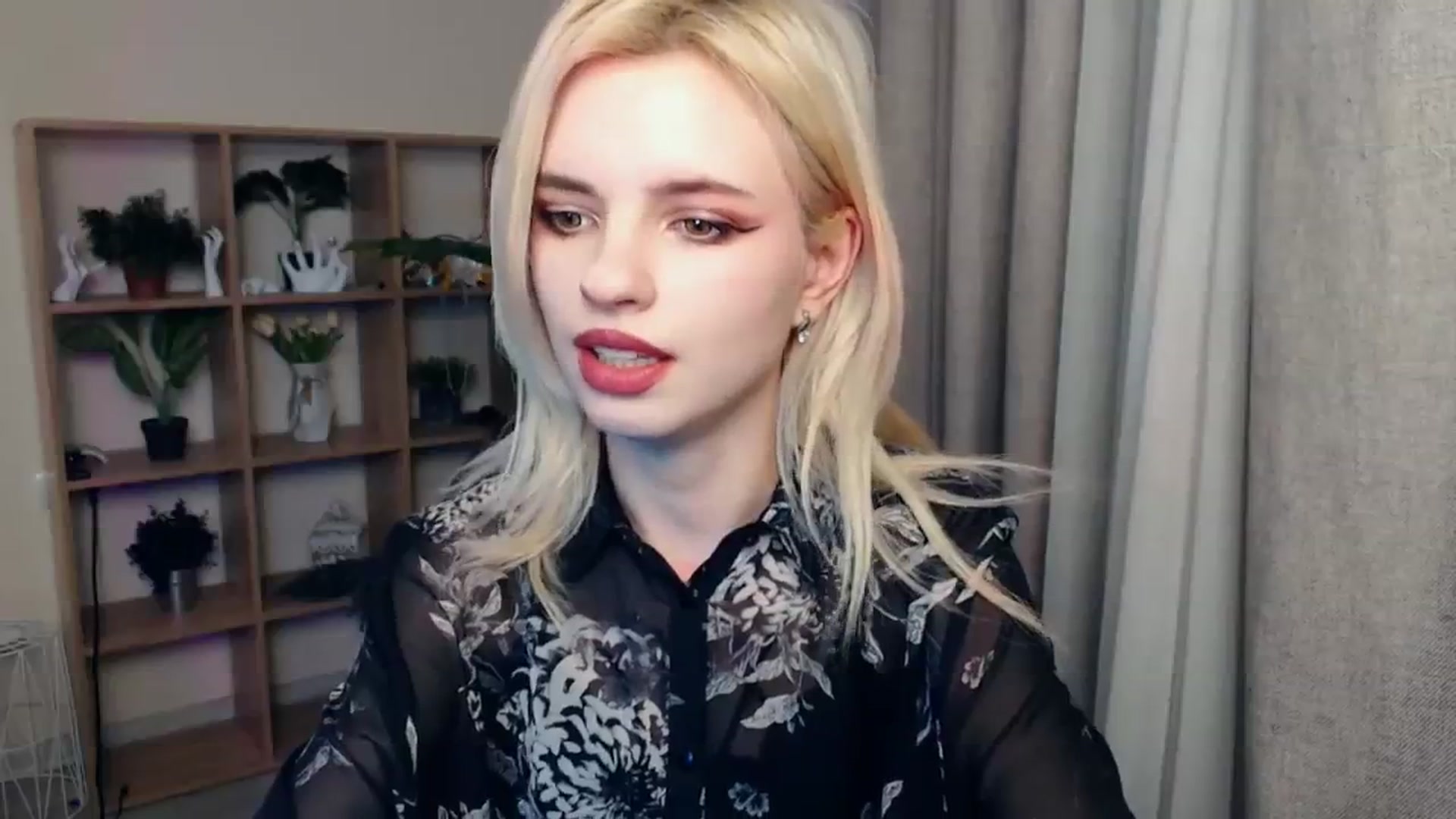 Gallery image thumbnail from Erineys's myfreecams stream on, 02/04/2024, 16:01 image 4 of 20