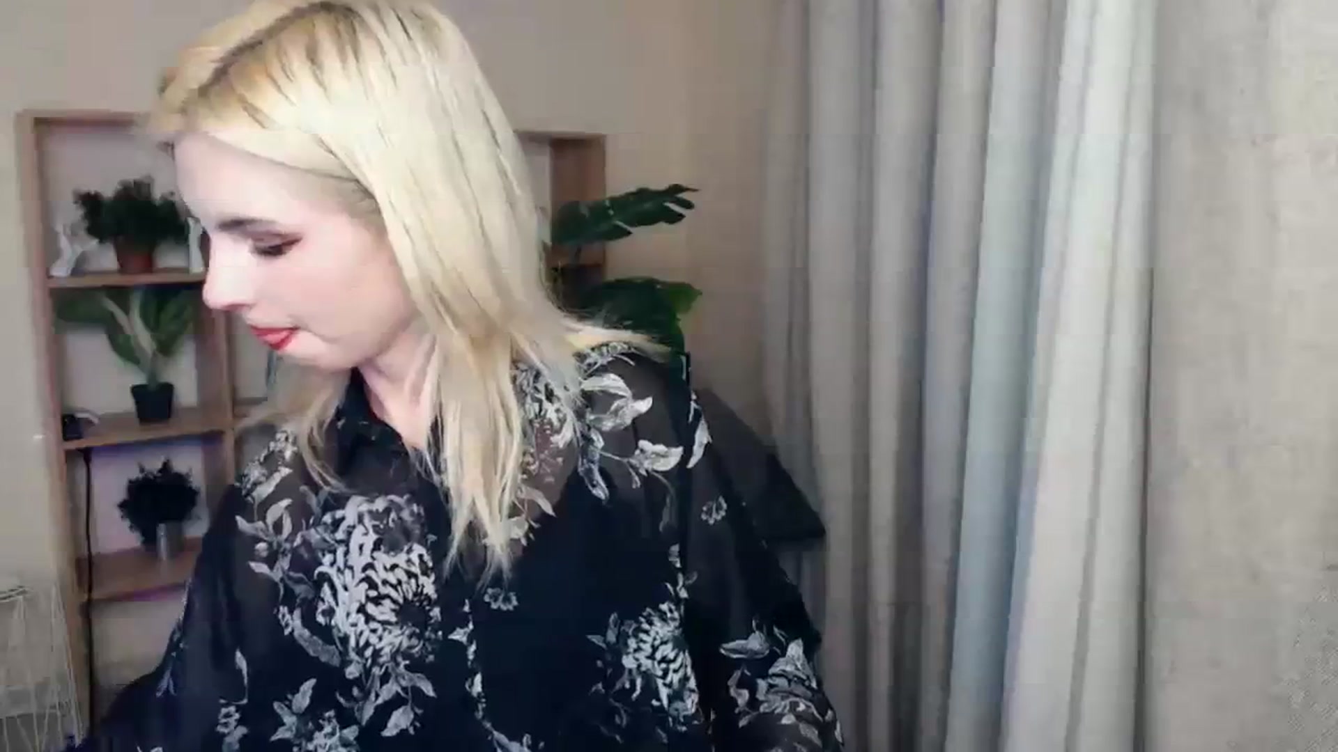 Gallery image thumbnail from Erineys's myfreecams stream on, 02/04/2024, 16:01 image 20 of 20