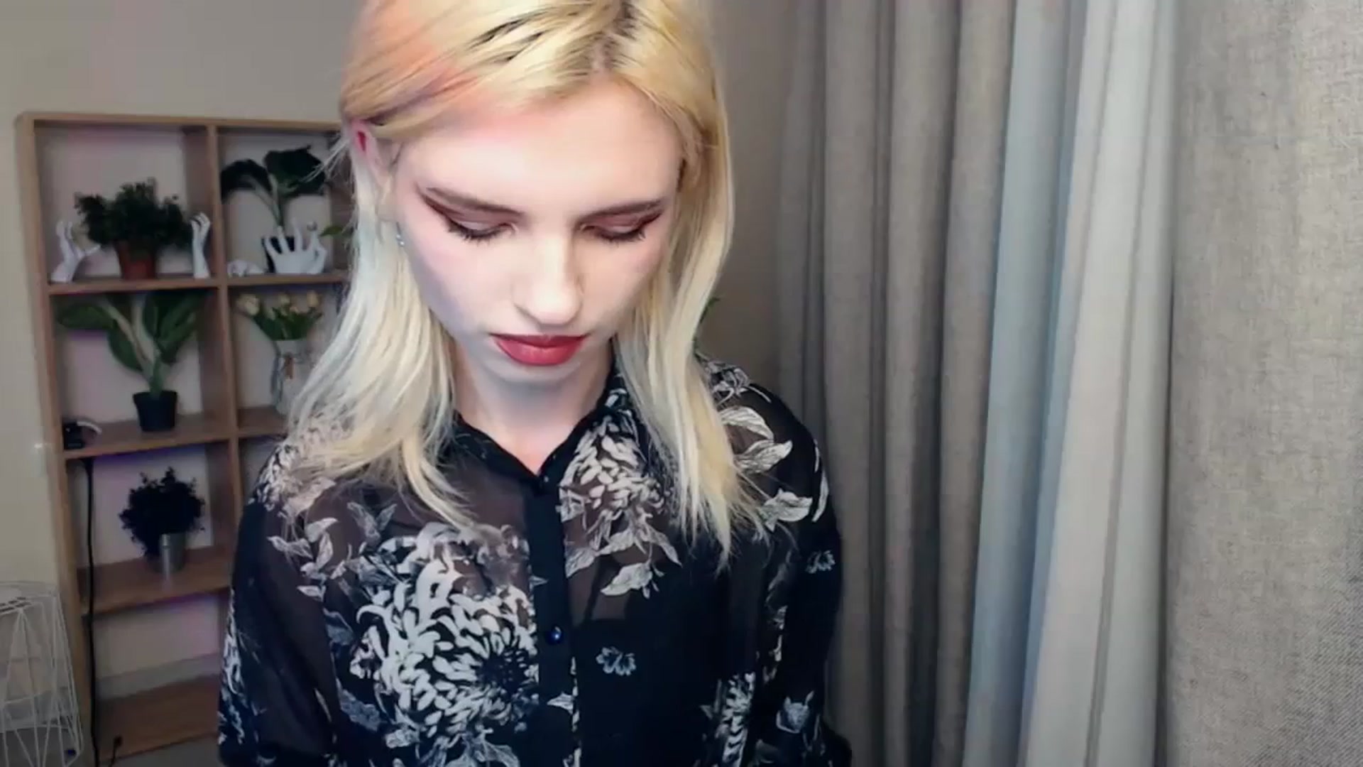 Gallery image thumbnail from Erineys's myfreecams stream on, 02/04/2024, 16:01 image 16 of 20