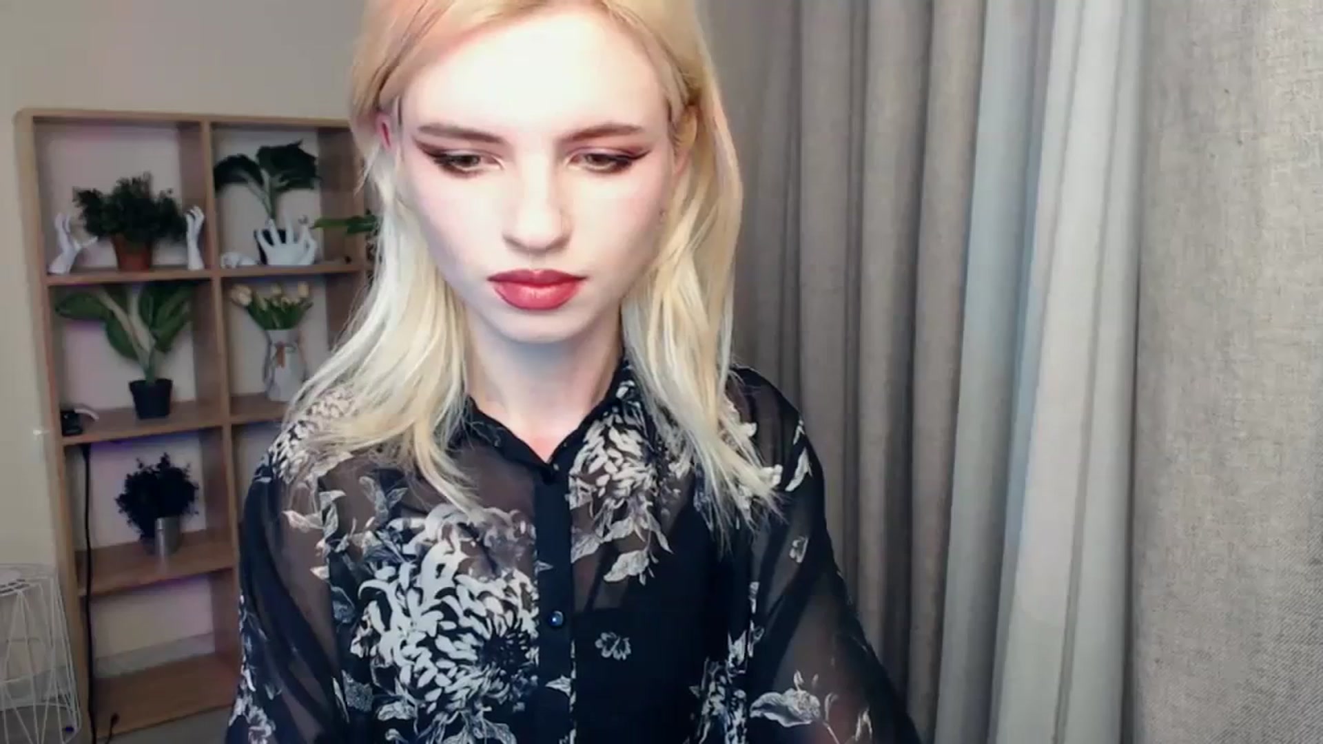 Gallery image thumbnail from Erineys's myfreecams stream on, 02/04/2024, 16:01 image 18 of 20
