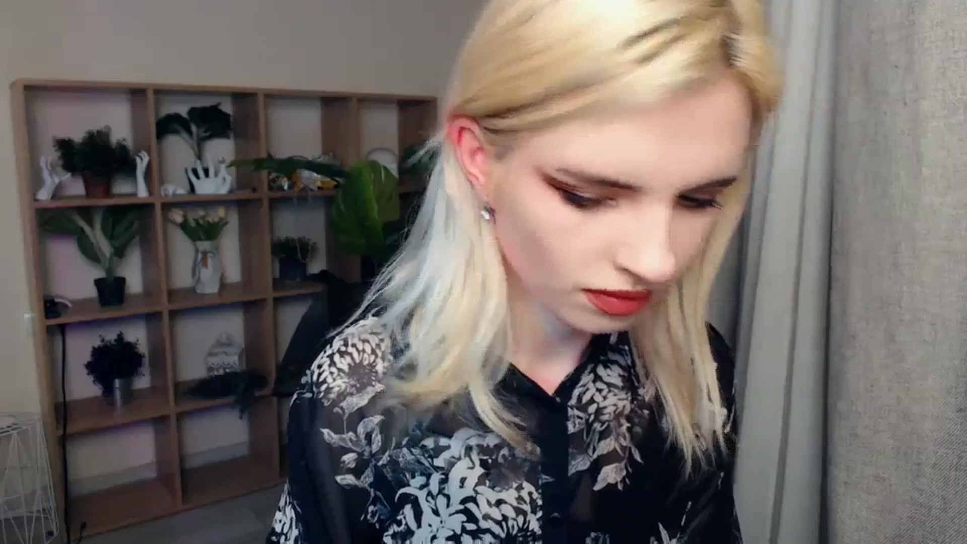 Gallery image thumbnail from Erineys's myfreecams stream on, 02/04/2024, 16:01 image 15 of 20
