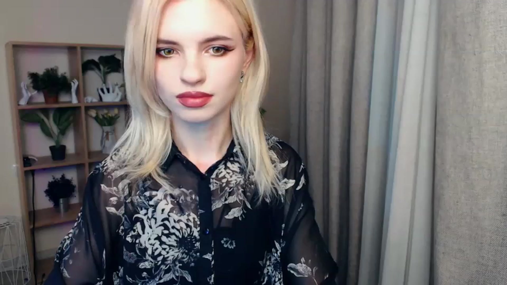 Gallery image thumbnail from Erineys's myfreecams stream on, 02/04/2024, 16:01 image 12 of 20