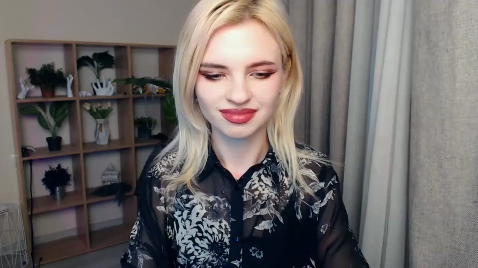 Gallery image thumbnail from Erineys's myfreecams stream on, 02/04/2024, 16:01 image 5 of 20