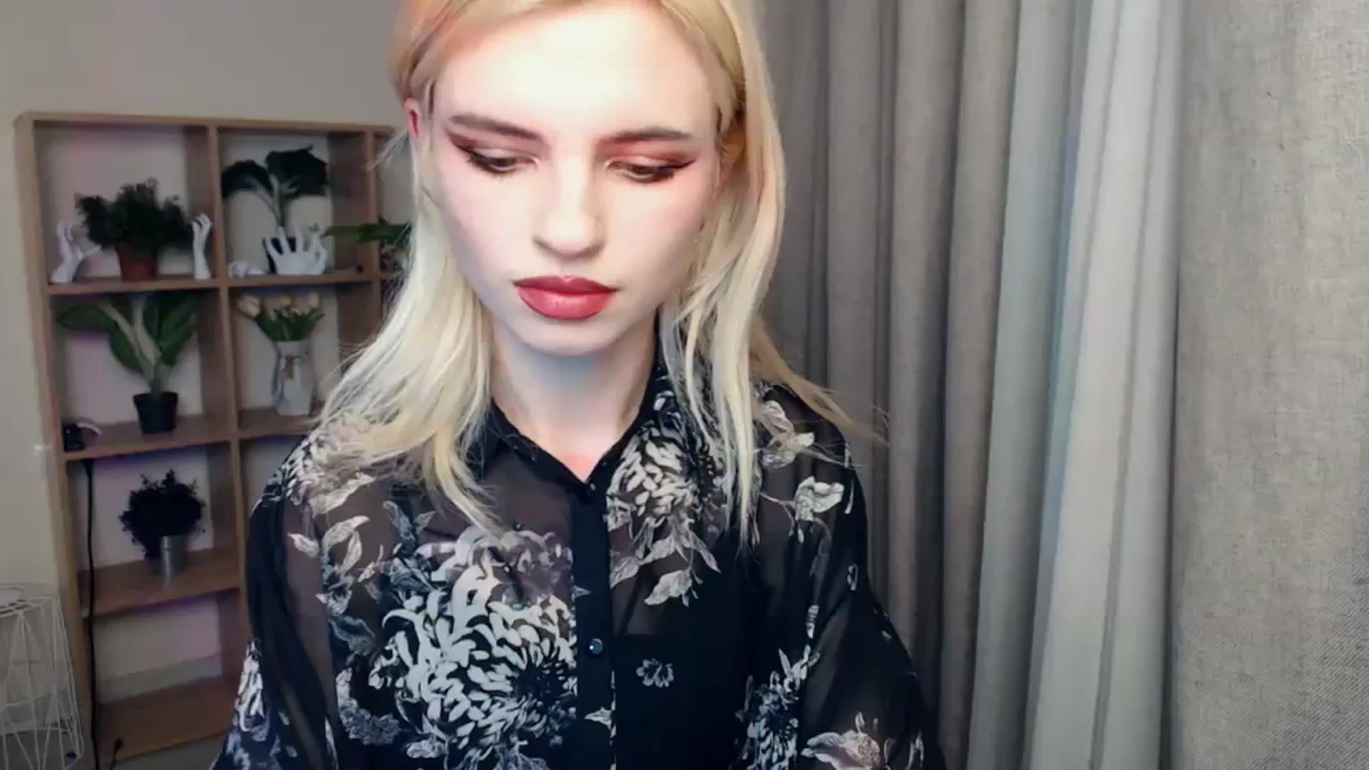 Gallery image thumbnail from Erineys's myfreecams stream on, 02/04/2024, 16:01 image 14 of 20