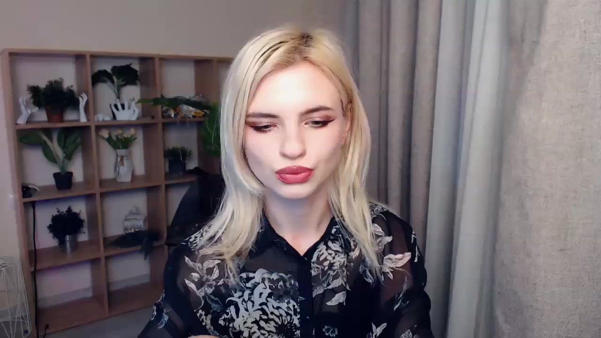 Gallery image thumbnail from Erineys's myfreecams stream on, 02/04/2024, 16:55 image 20 of 20