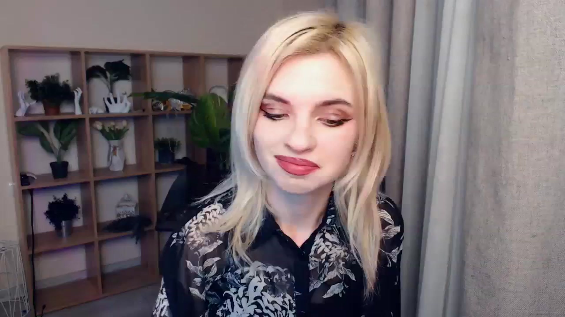Gallery image thumbnail from Erineys's myfreecams stream on, 02/04/2024, 16:55 image 8 of 20
