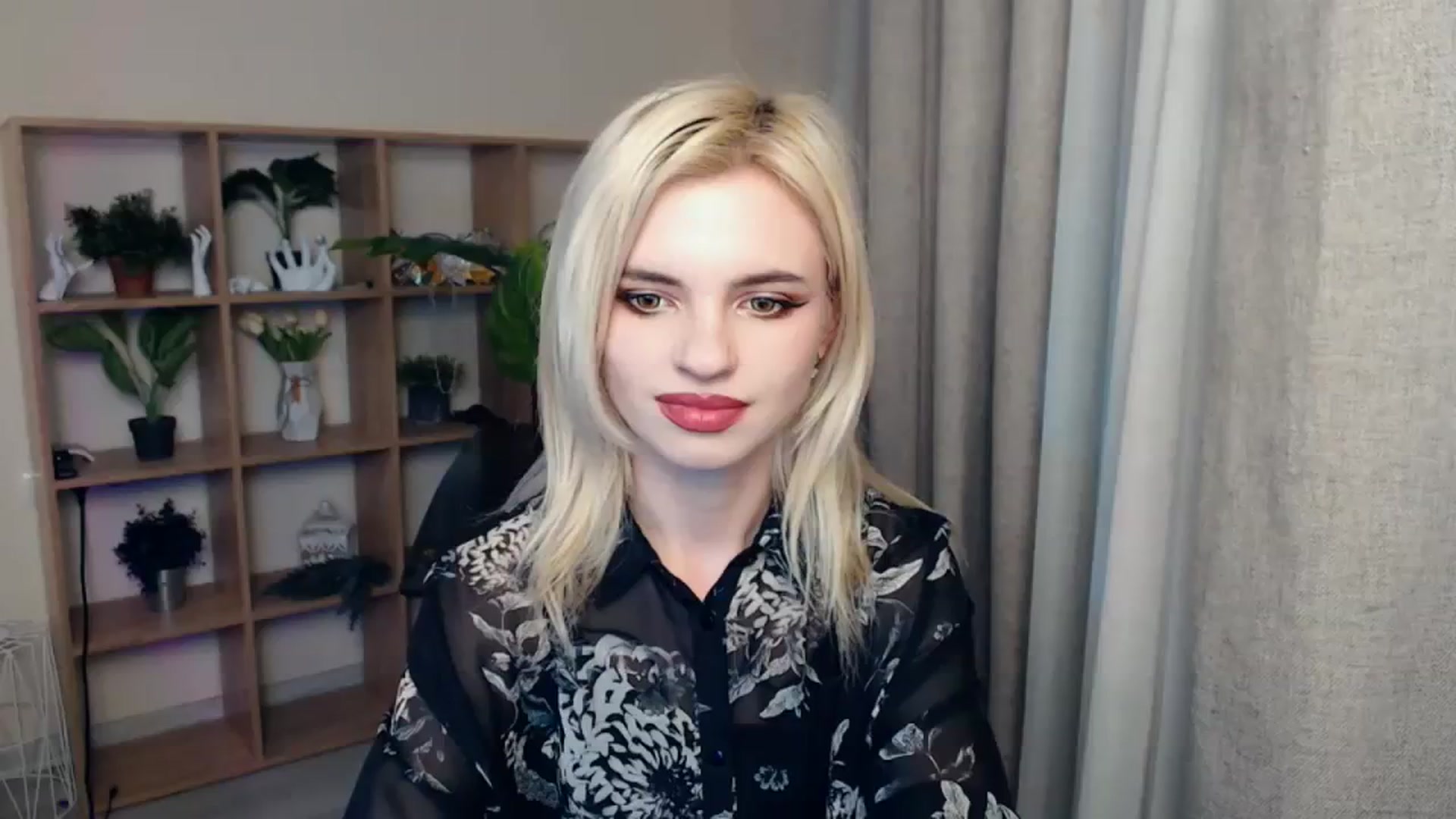 Gallery image thumbnail from Erineys's myfreecams stream on, 02/04/2024, 16:55 image 5 of 20