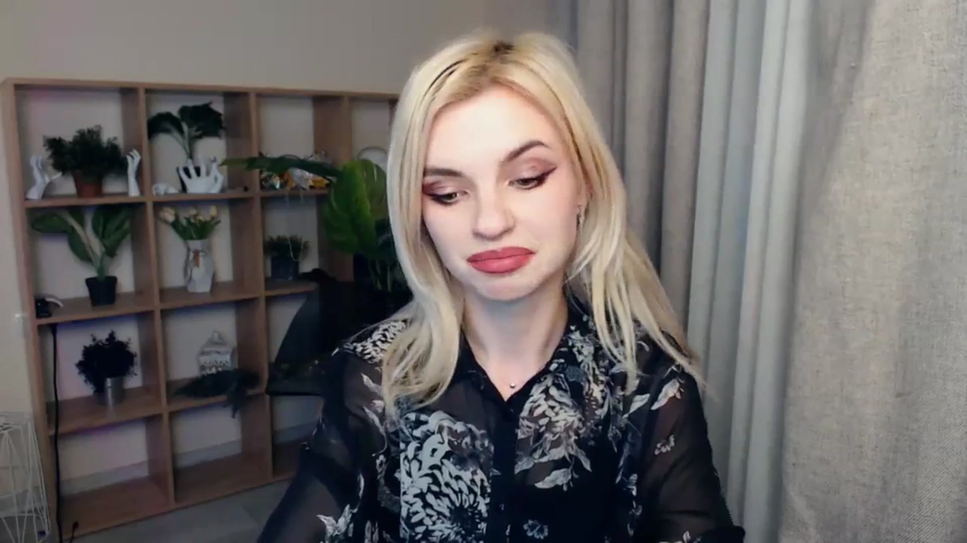 Gallery image thumbnail from Erineys's myfreecams stream on, 02/04/2024, 16:55 image 10 of 20