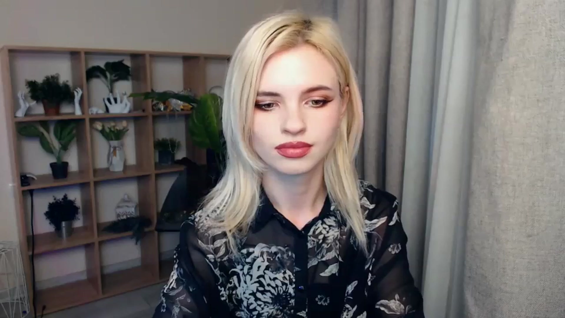 Gallery image thumbnail from Erineys's myfreecams stream on, 02/04/2024, 16:55 image 14 of 20
