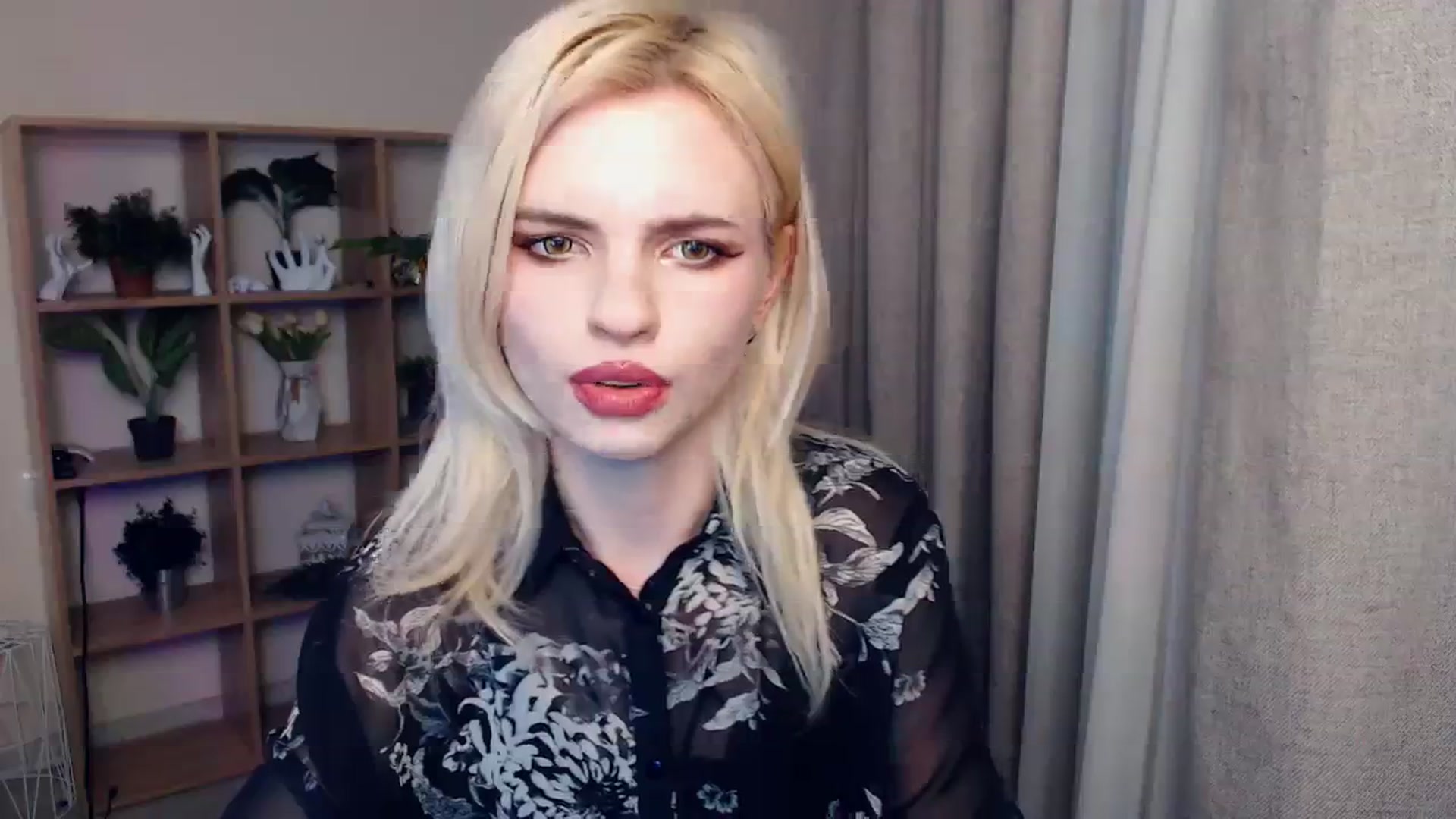 Gallery image thumbnail from Erineys's myfreecams stream on, 02/04/2024, 16:55 image 2 of 20
