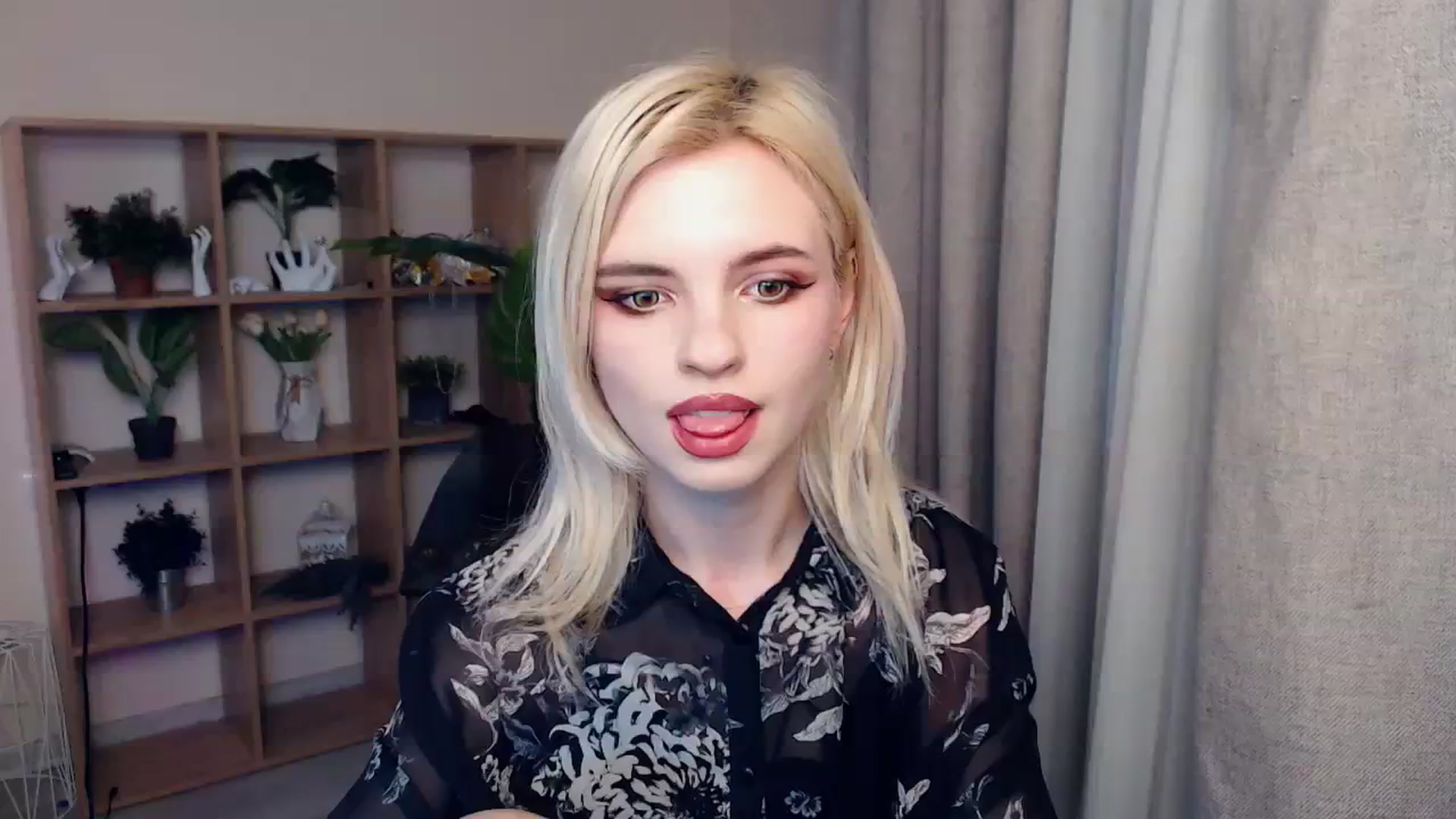 Gallery image thumbnail from Erineys's myfreecams stream on, 02/04/2024, 16:55 image 19 of 20