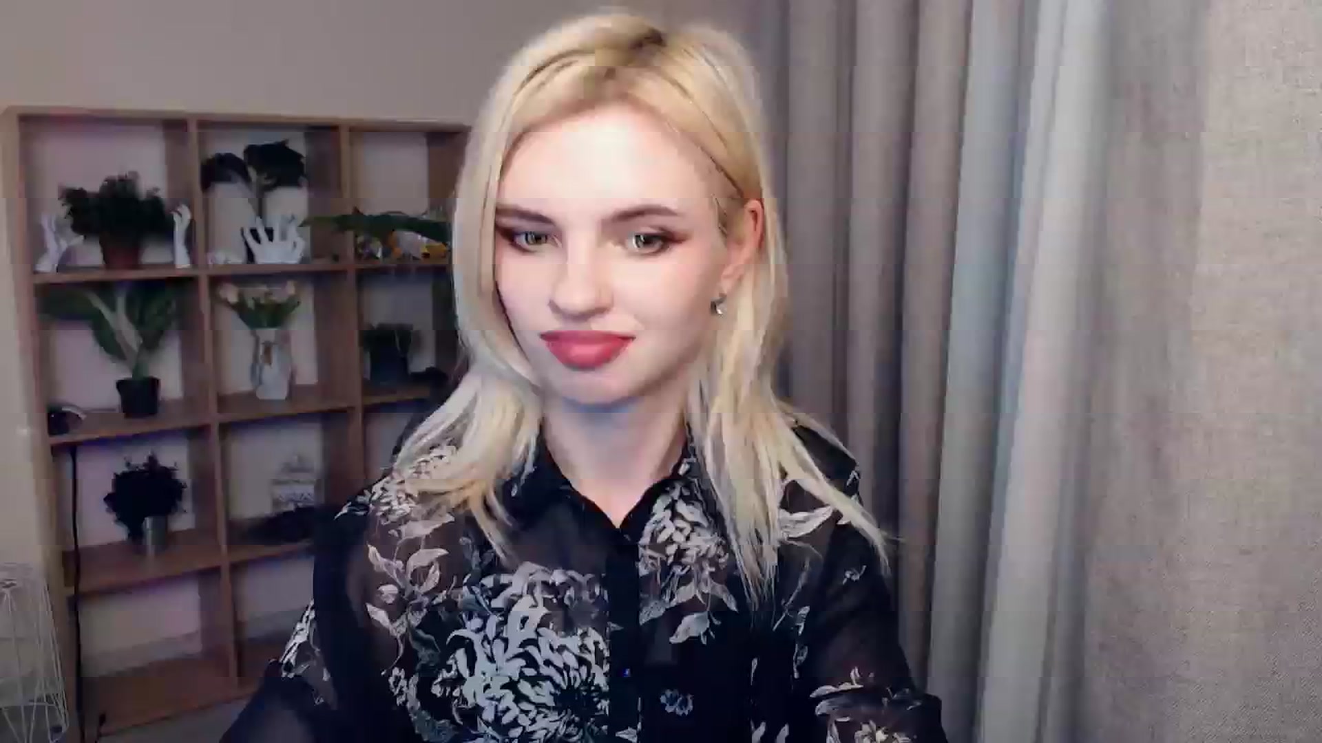 Gallery image thumbnail from Erineys's myfreecams stream on, 02/04/2024, 16:55 image 1 of 20