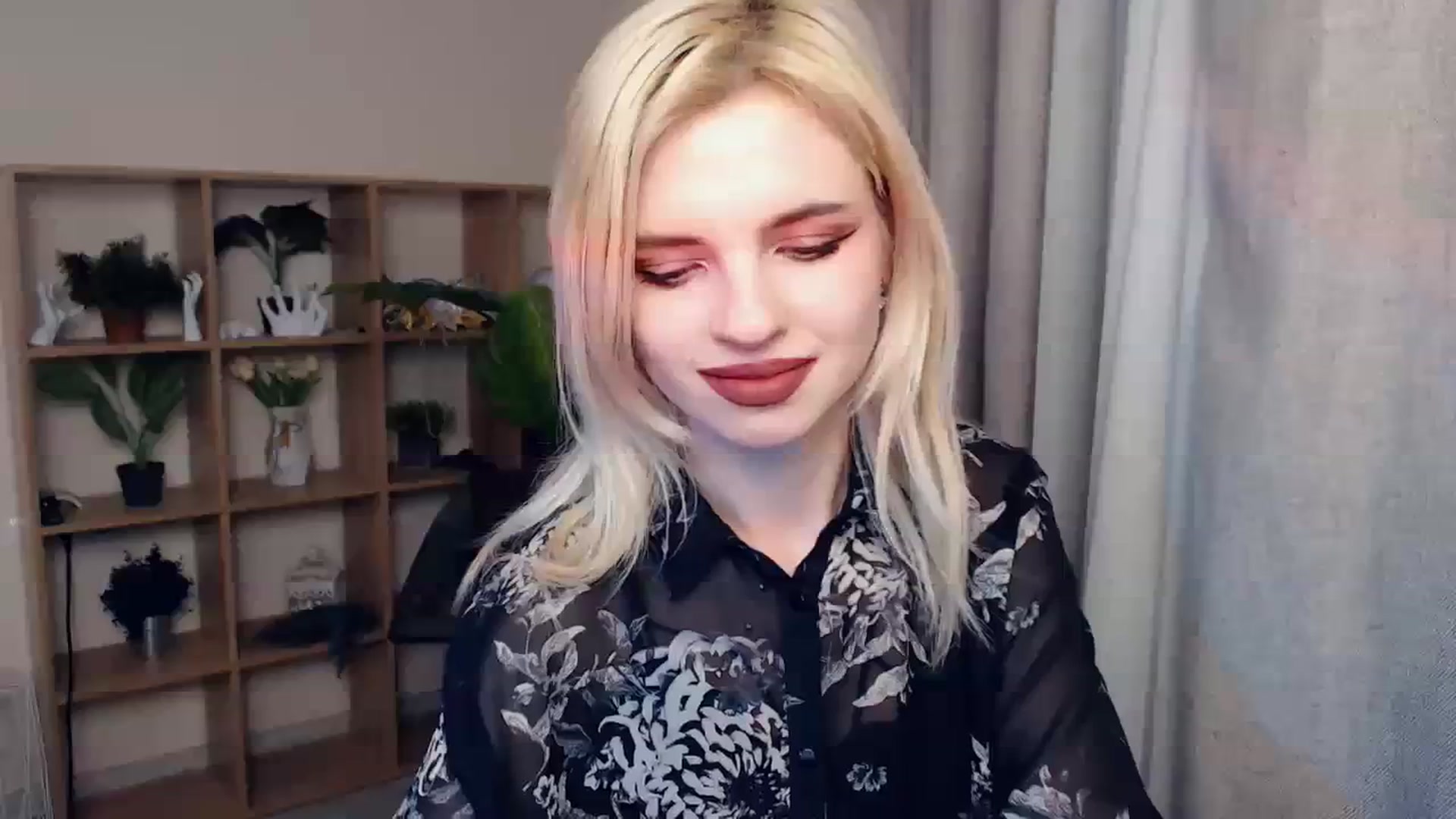 Gallery image thumbnail from Erineys's myfreecams stream on, 02/04/2024, 17:41 image 19 of 20