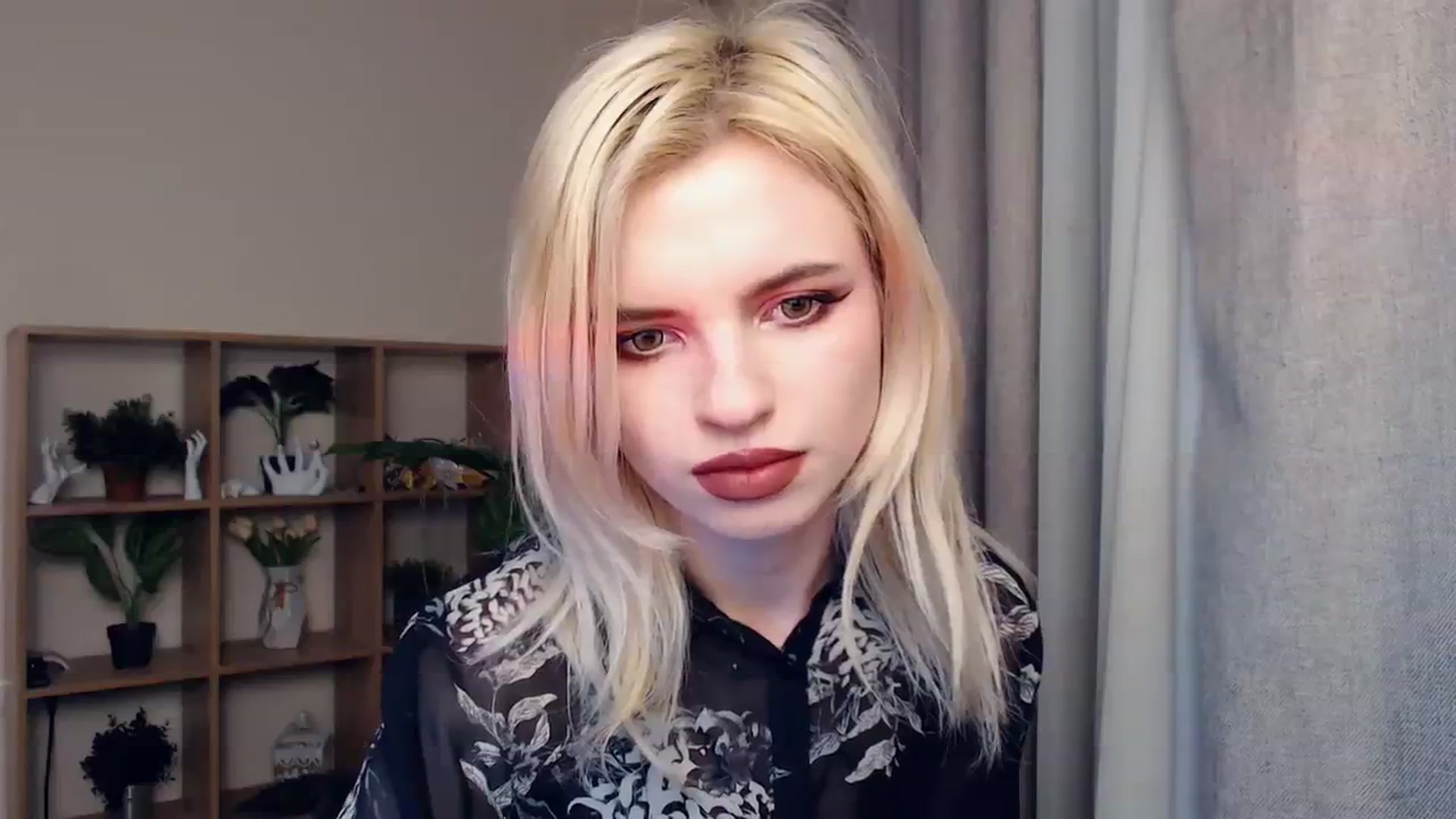 Gallery image thumbnail from Erineys's myfreecams stream on, 02/04/2024, 17:41 image 7 of 20