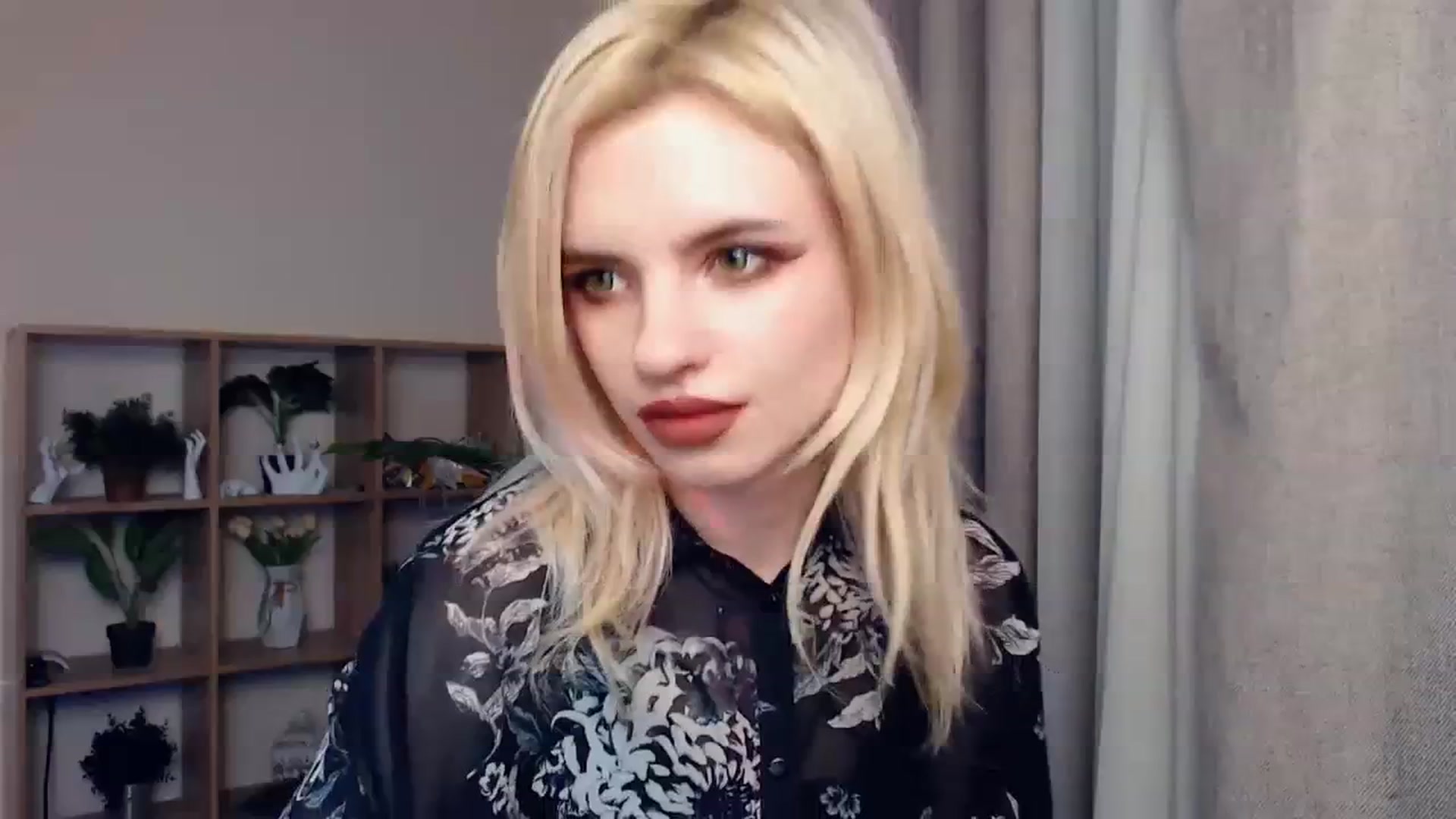 Gallery image thumbnail from Erineys's myfreecams stream on, 02/04/2024, 17:41 image 6 of 20