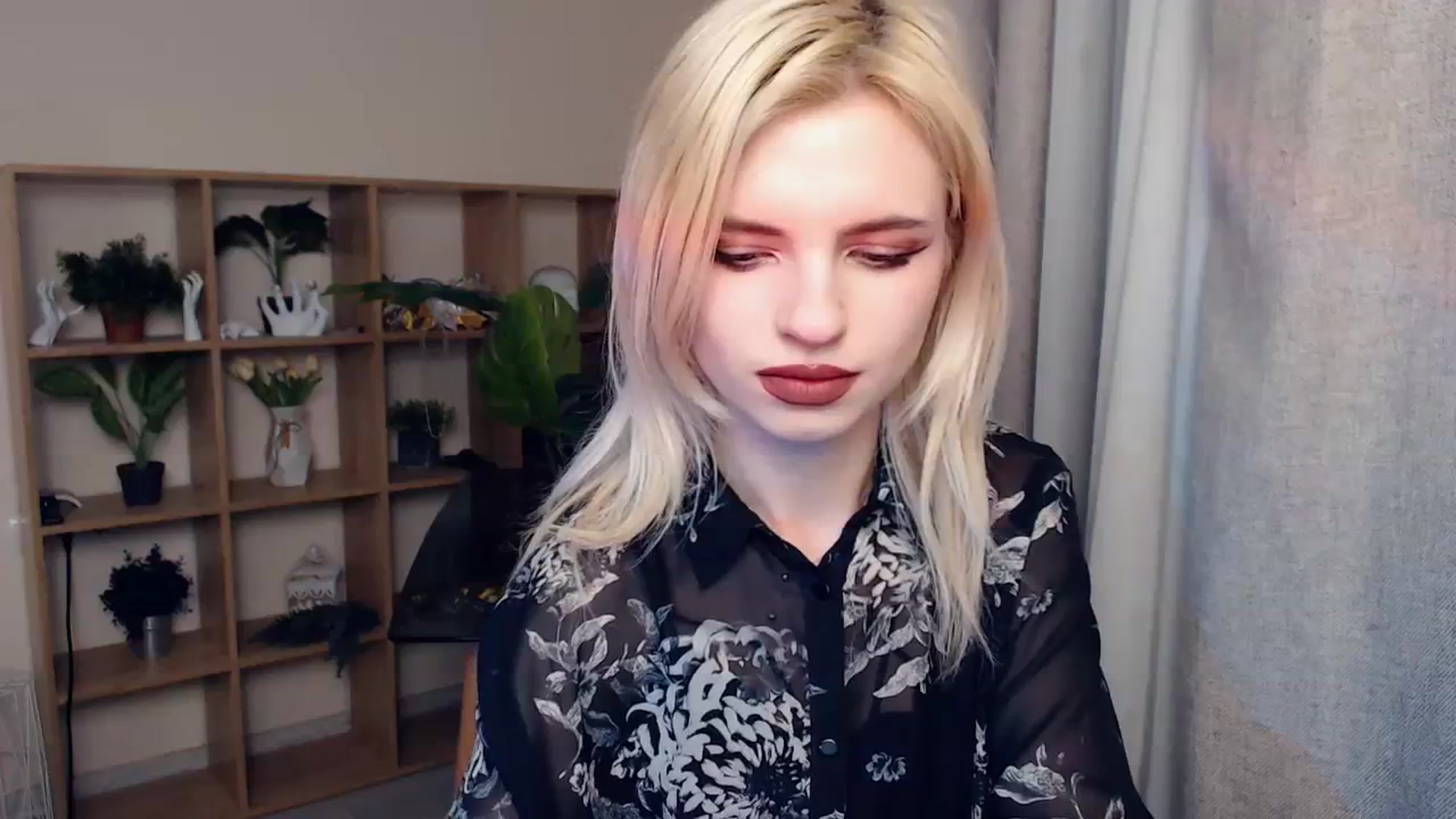 Gallery image thumbnail from Erineys's myfreecams stream on, 02/04/2024, 17:41 image 18 of 20