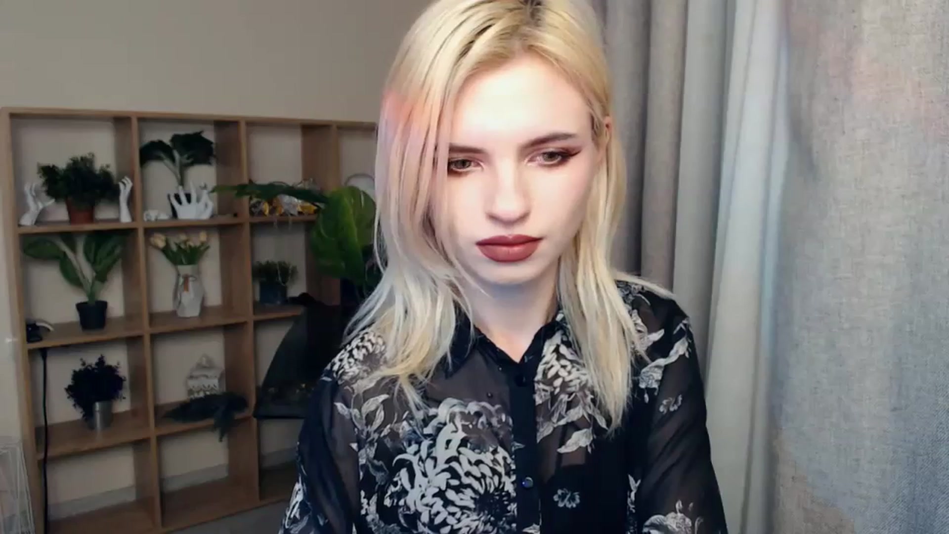 Gallery image thumbnail from Erineys's myfreecams stream on, 02/04/2024, 17:41 image 11 of 20