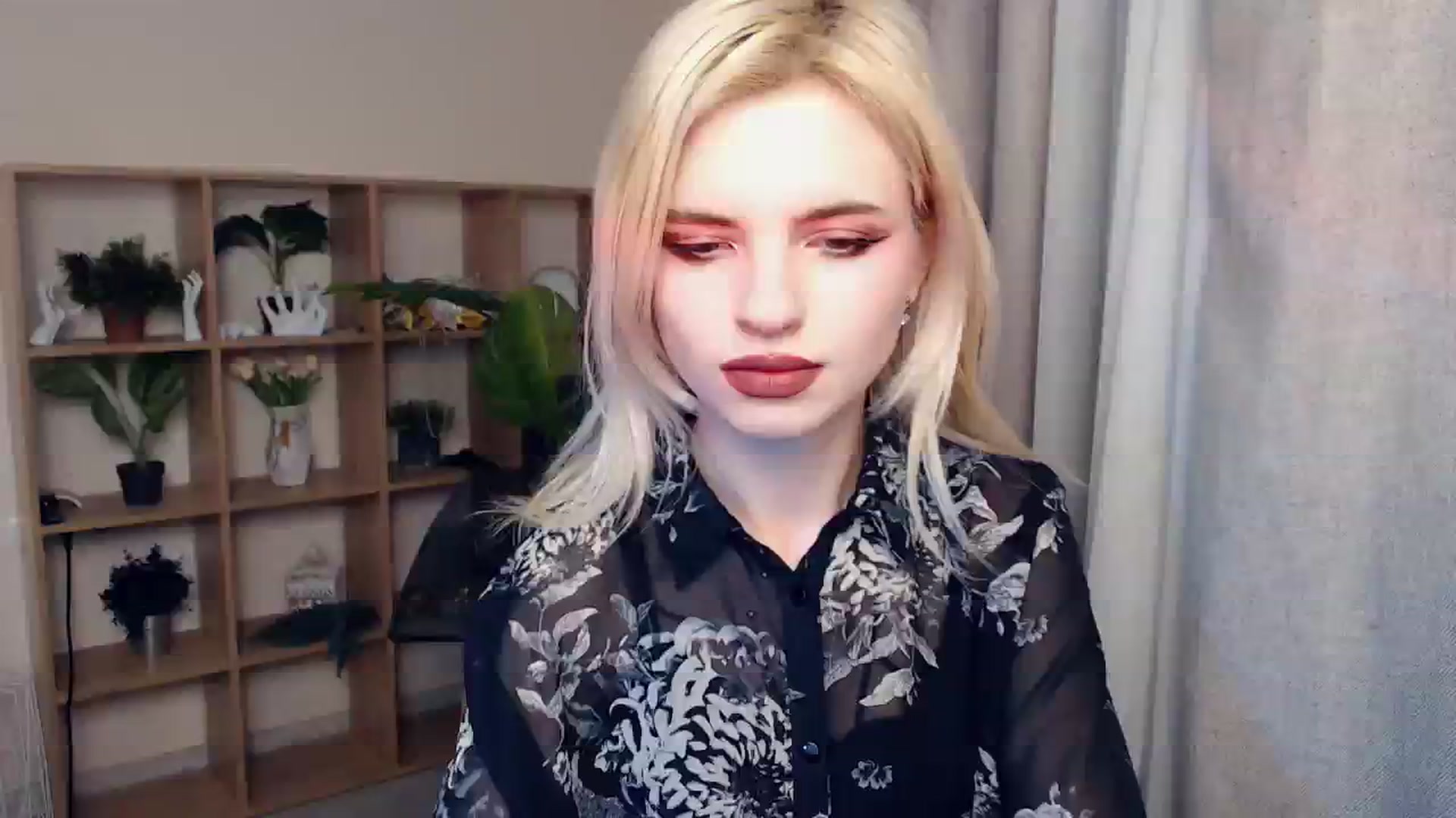 Gallery image thumbnail from Erineys's myfreecams stream on, 02/04/2024, 17:41 image 14 of 20