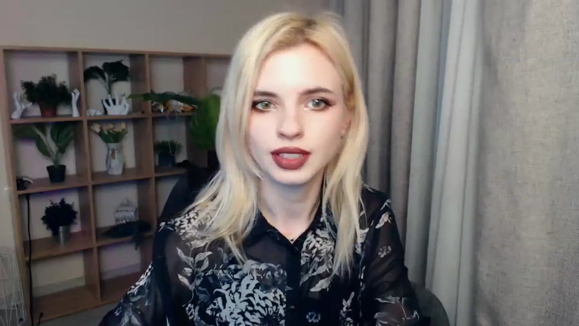 Gallery image thumbnail from Erineys's myfreecams stream on, 02/04/2024, 18:32 image 8 of 20