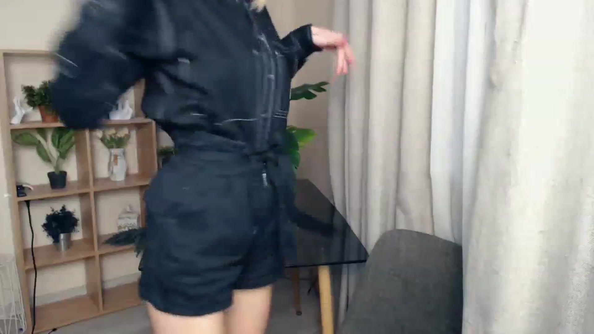 Gallery image thumbnail from Erineys's myfreecams stream on, 02/07/2024, 14:22 image 16 of 20