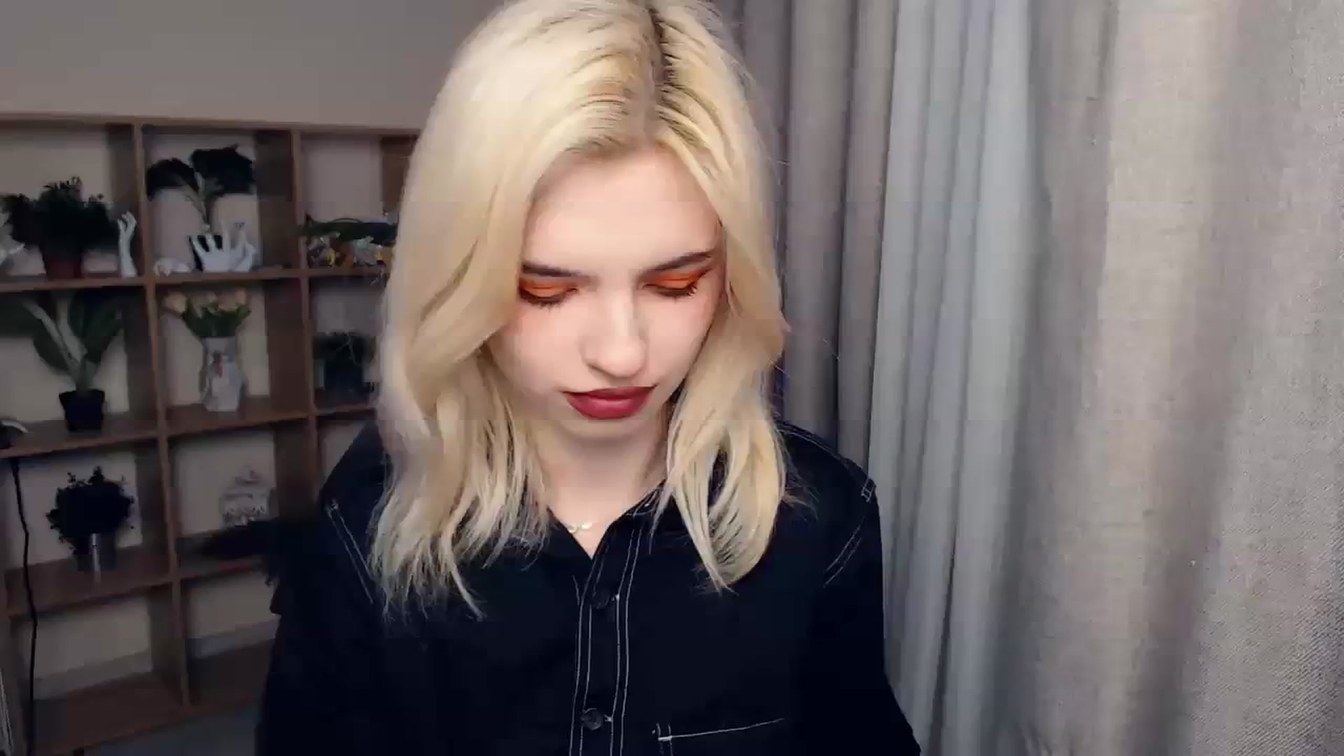 Gallery image thumbnail from Erineys's myfreecams stream on, 02/07/2024, 14:41 image 7 of 20