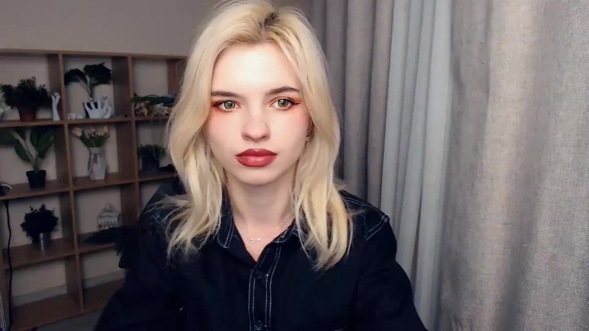 Gallery image thumbnail from Erineys's myfreecams stream on, 02/07/2024, 15:04 image 20 of 20