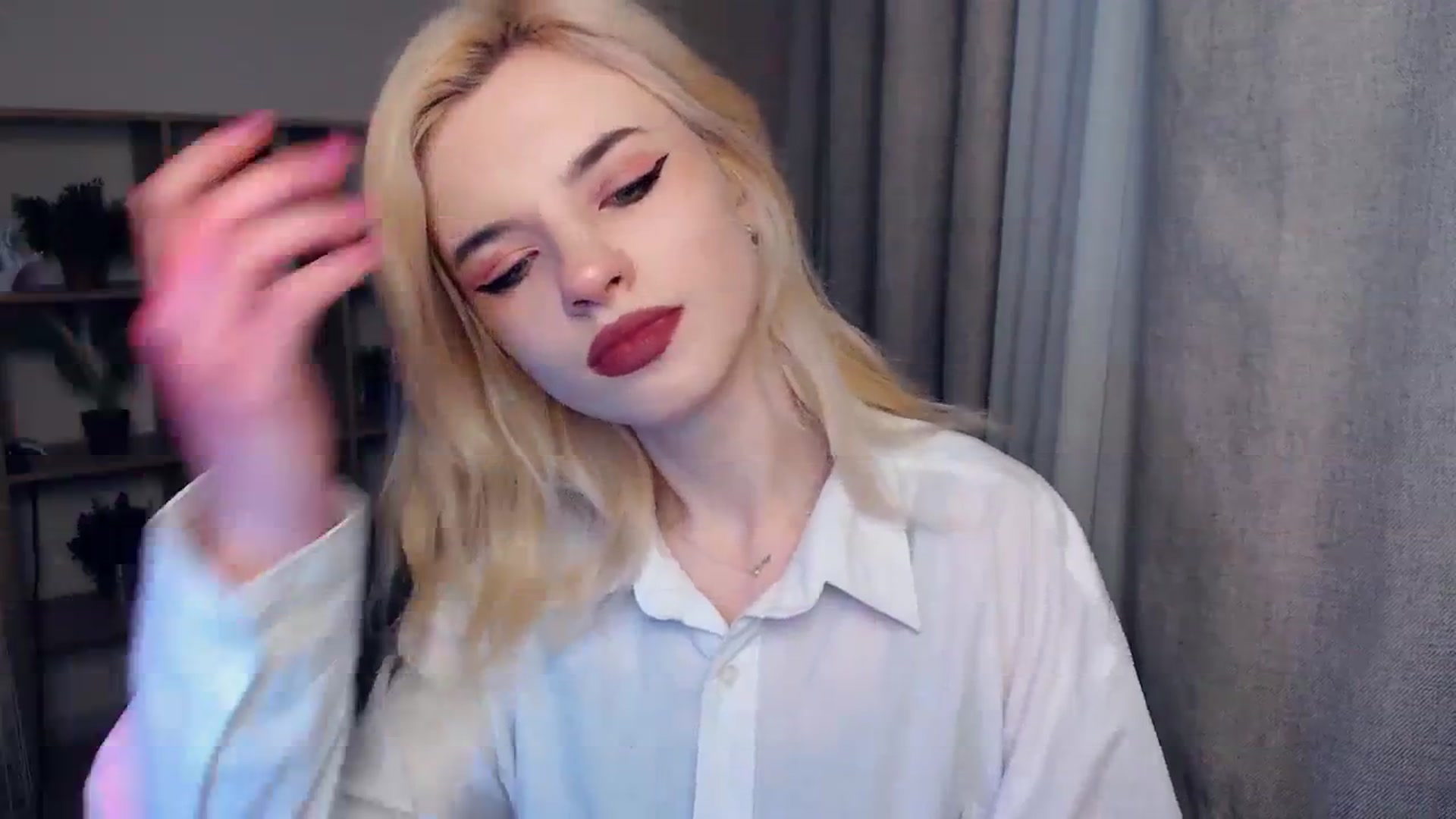 Gallery image thumbnail from Erineys's myfreecams stream on, 02/08/2024, 14:20 image 9 of 20