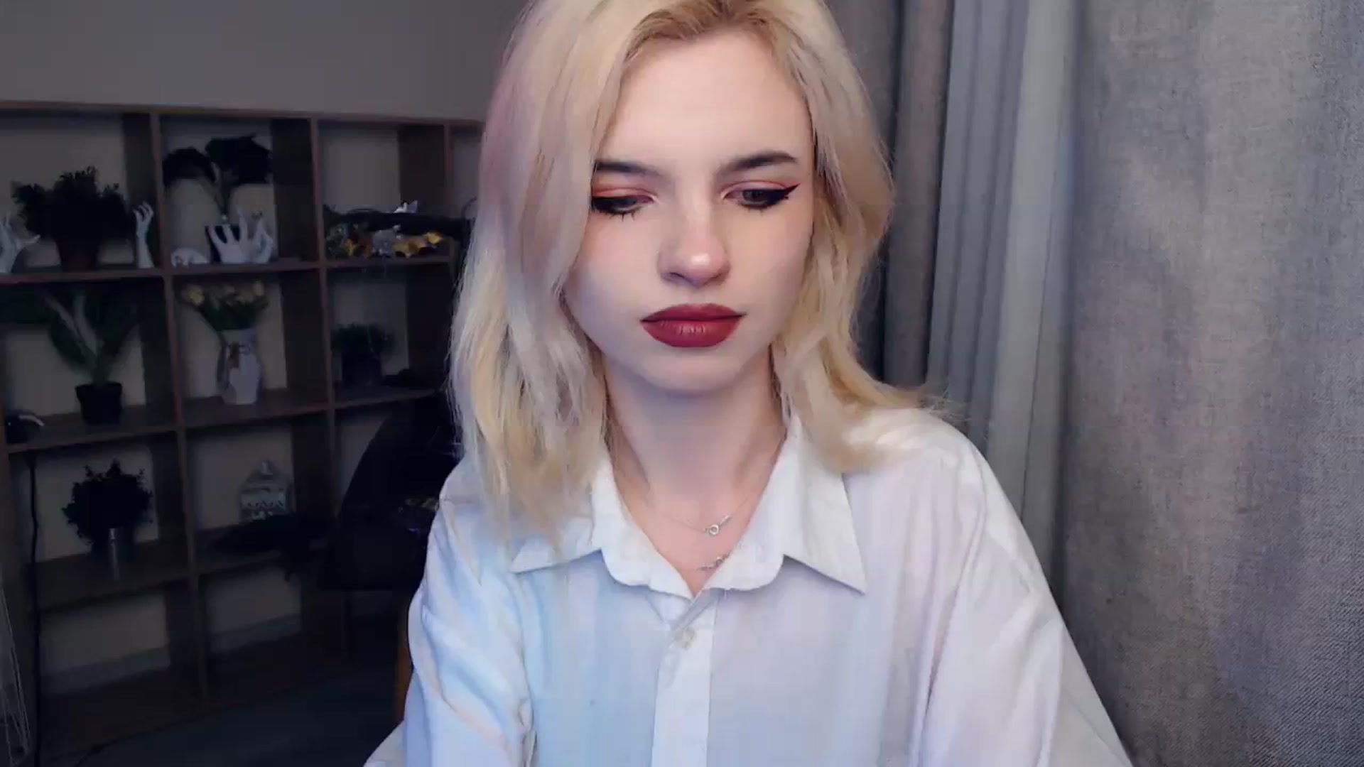Gallery image thumbnail from Erineys's myfreecams stream on, 02/08/2024, 14:20 image 6 of 20