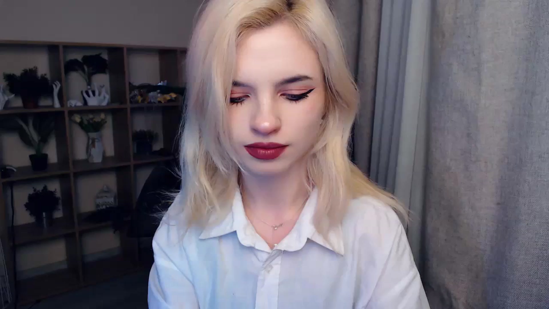 Gallery image thumbnail from Erineys's myfreecams stream on, 02/08/2024, 14:31 image 1 of 20