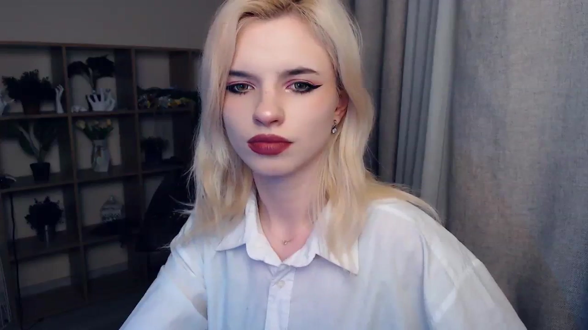 Gallery image thumbnail from Erineys's myfreecams stream on, 02/08/2024, 14:56 image 5 of 20
