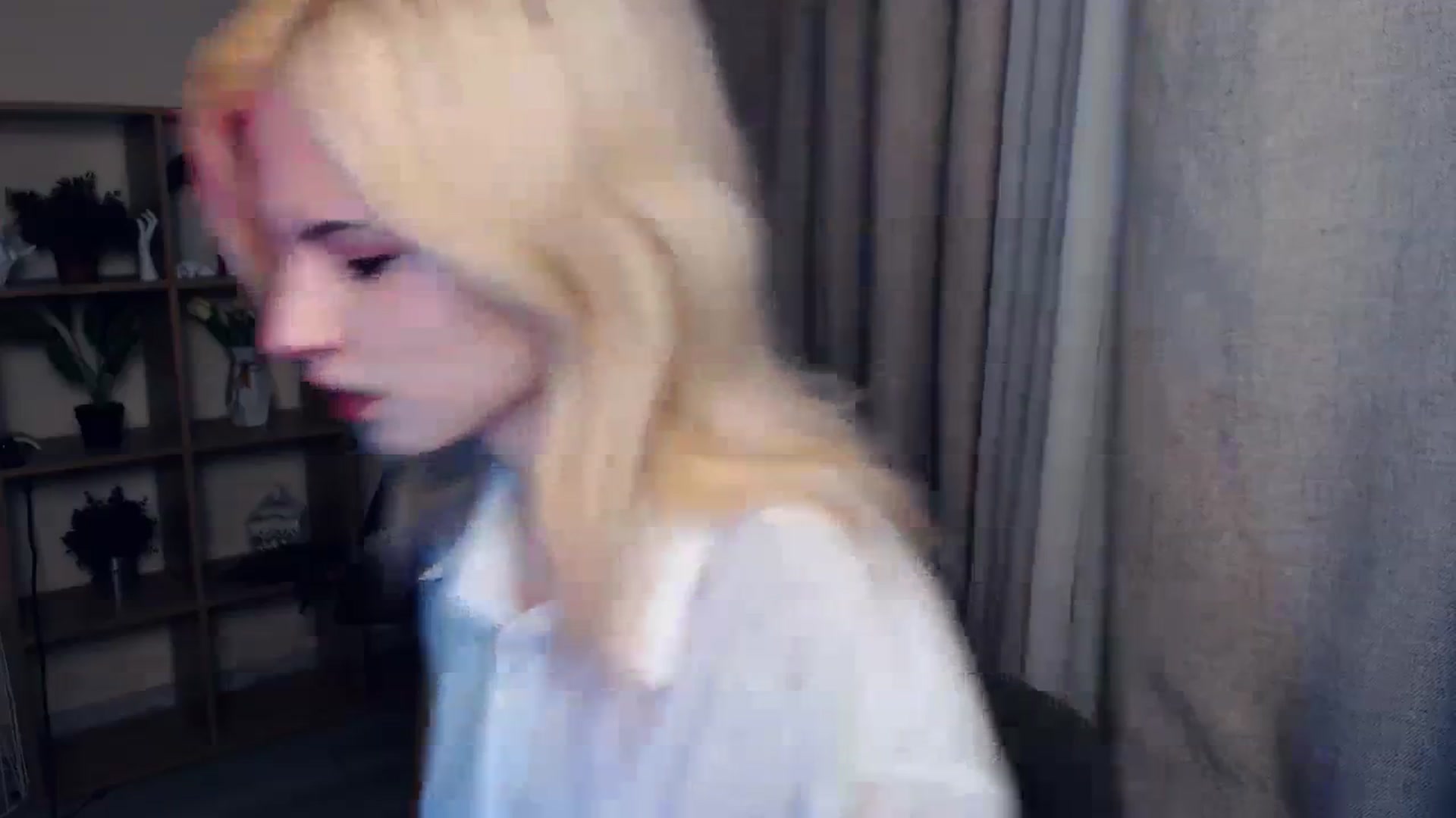 Gallery image thumbnail from Erineys's myfreecams stream on, 02/08/2024, 14:56 image 17 of 20